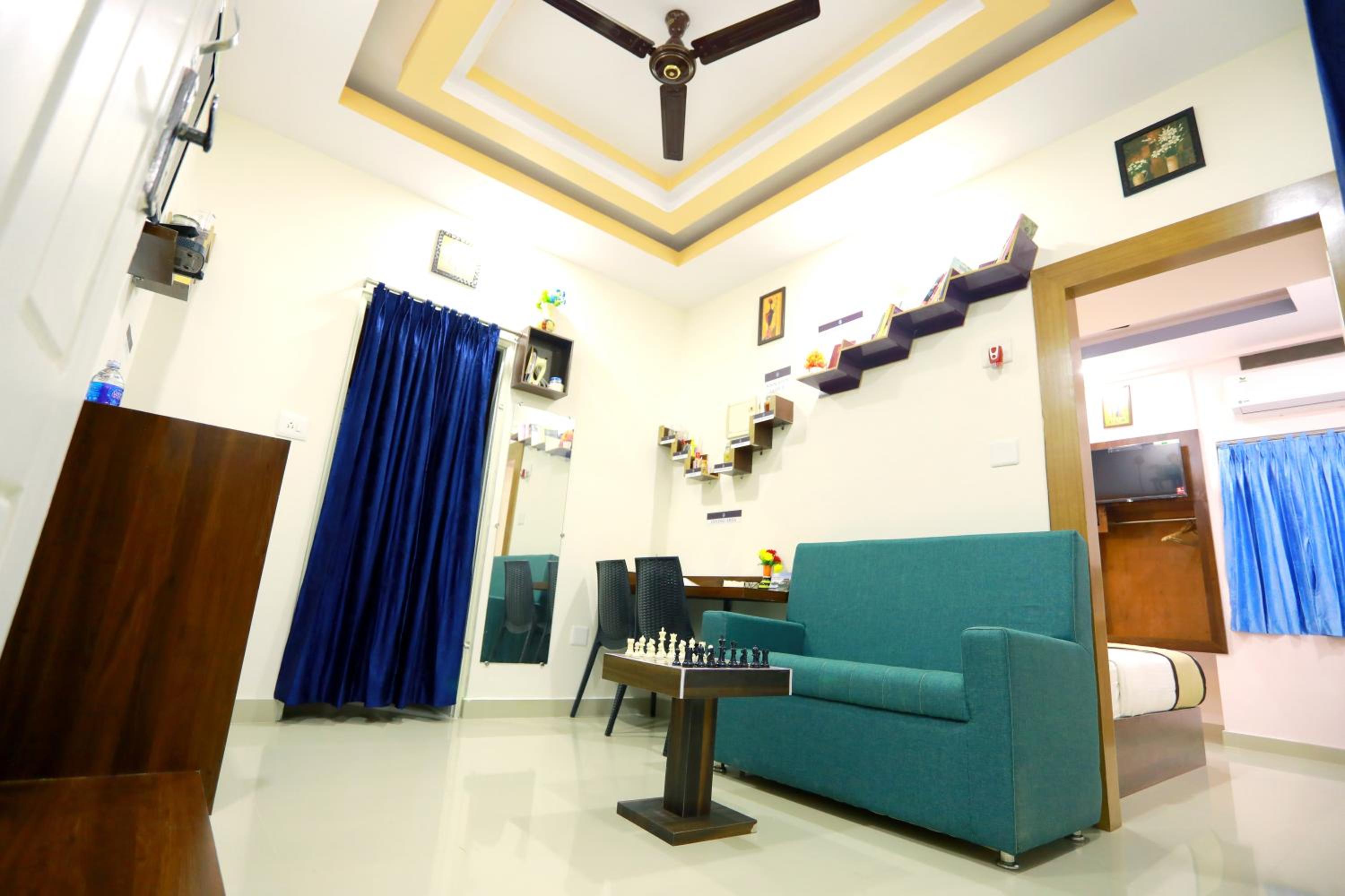 Deluxe Triple Room - Photo 14