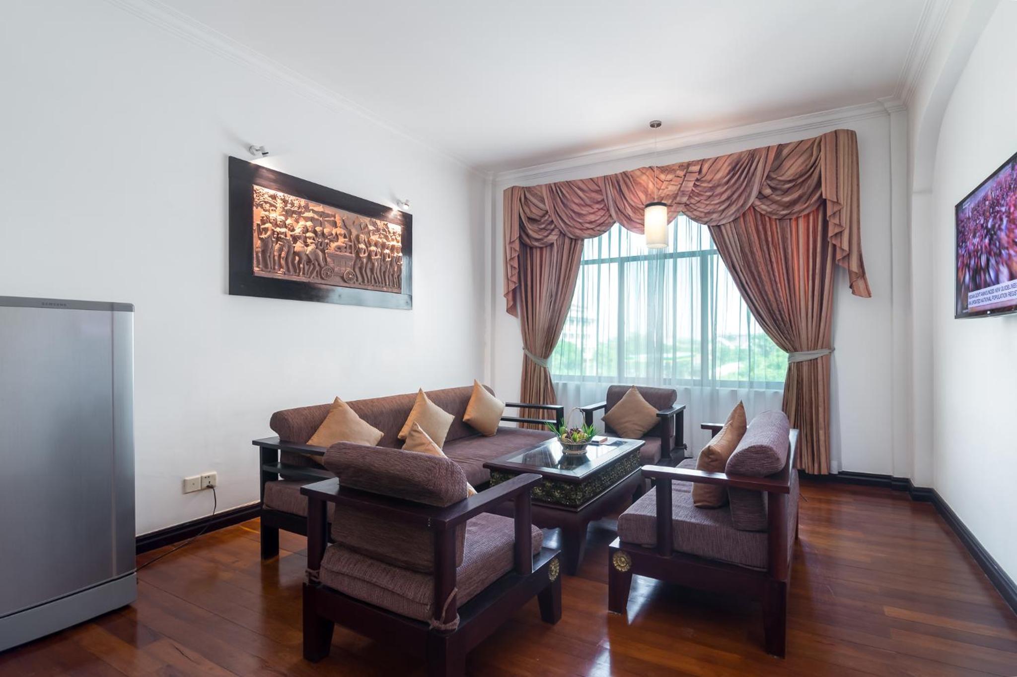 Kingdom Suite - Photo 6