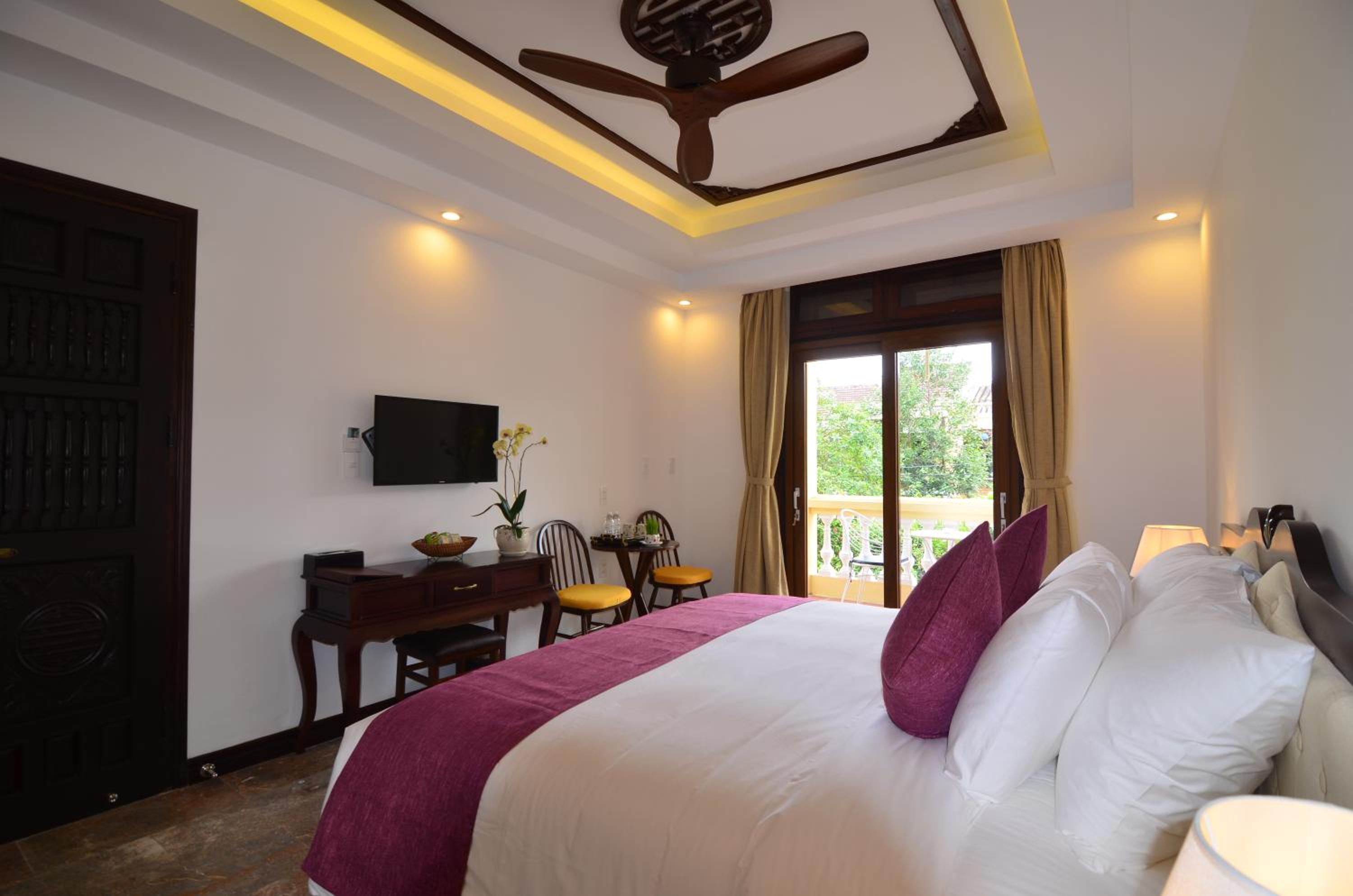 Executive Double Room with City view or Garden View photo 3