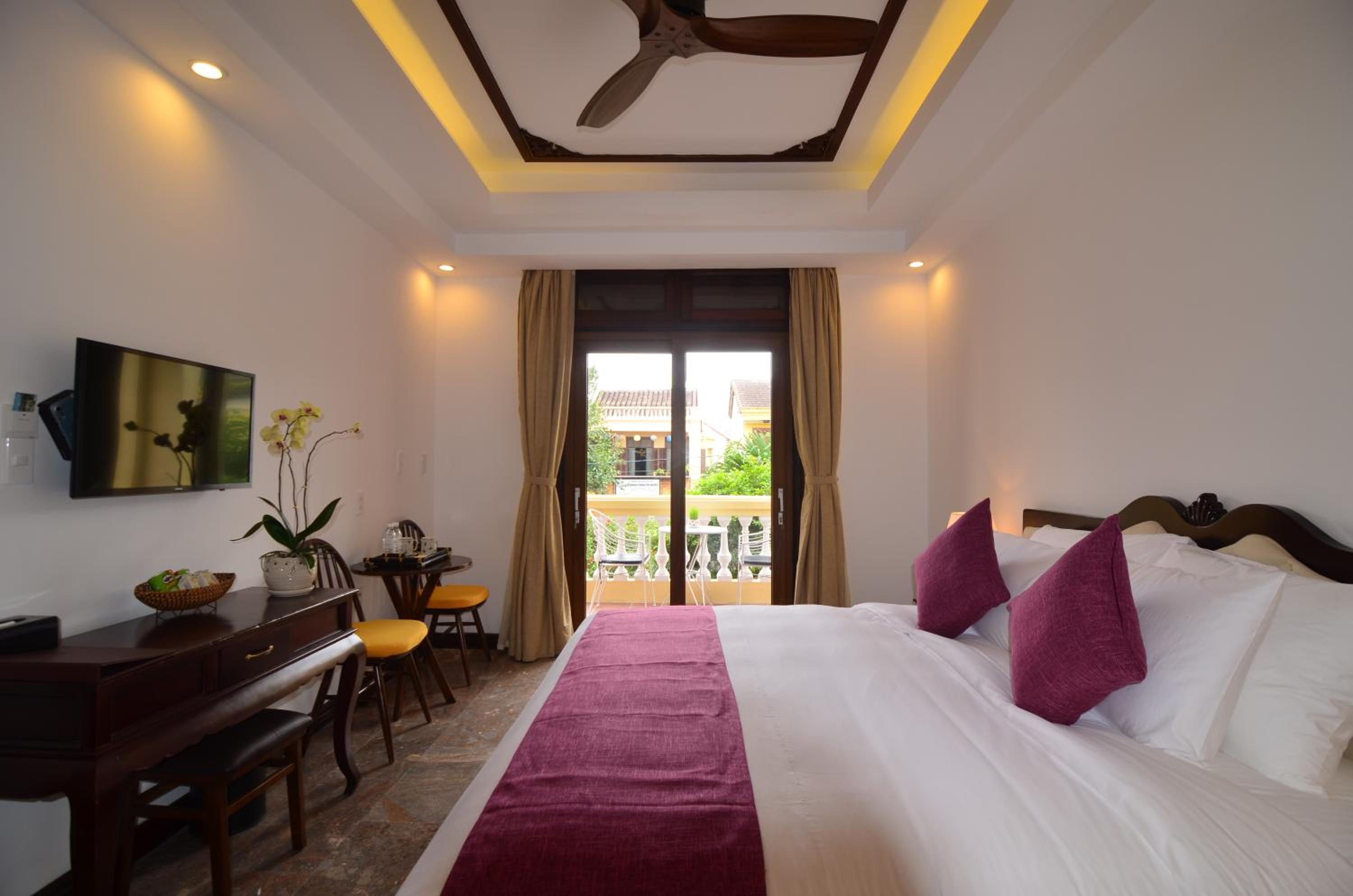 Executive Double Room with City view or Garden View photo 2