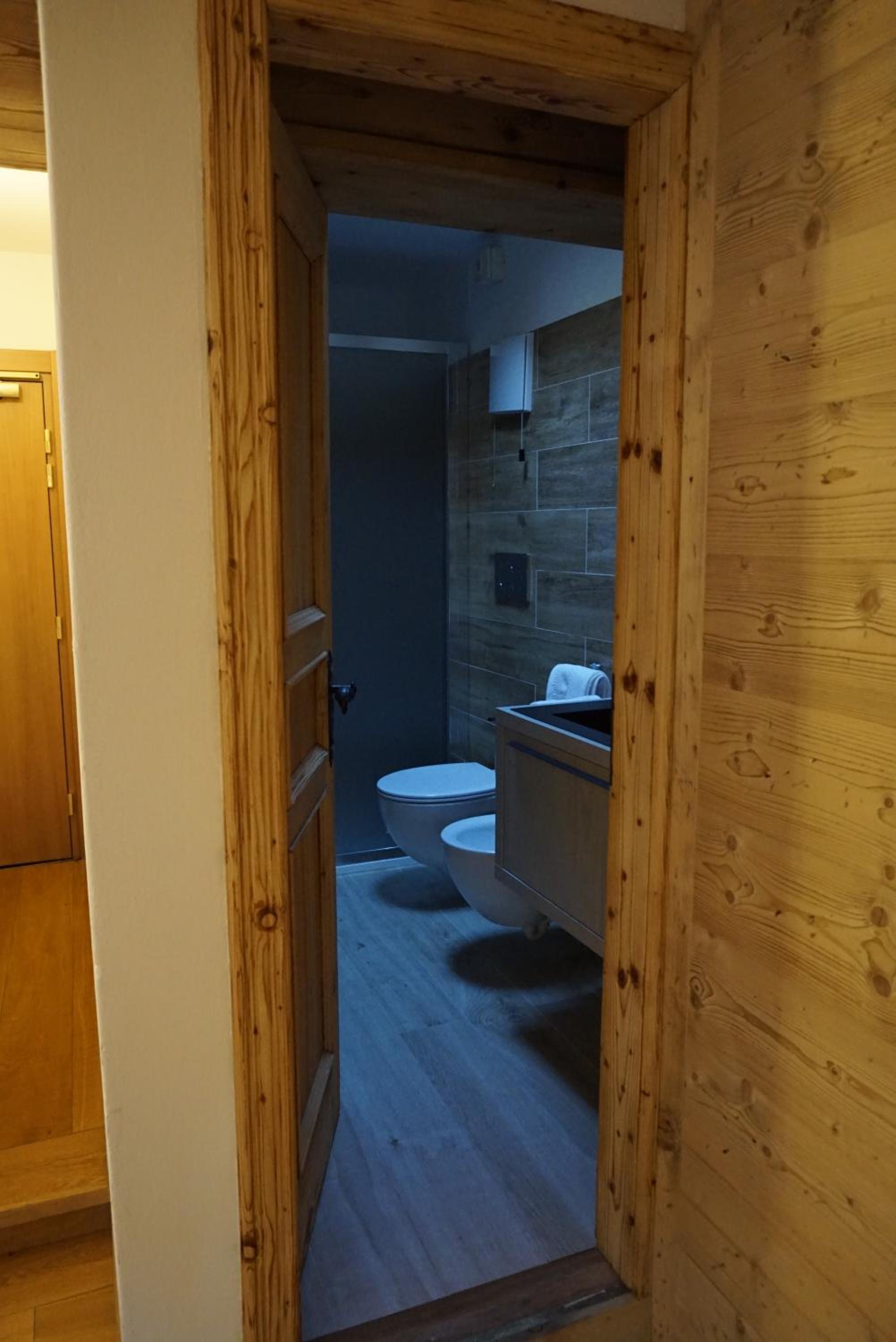 Double or Twin Room - Photo 4