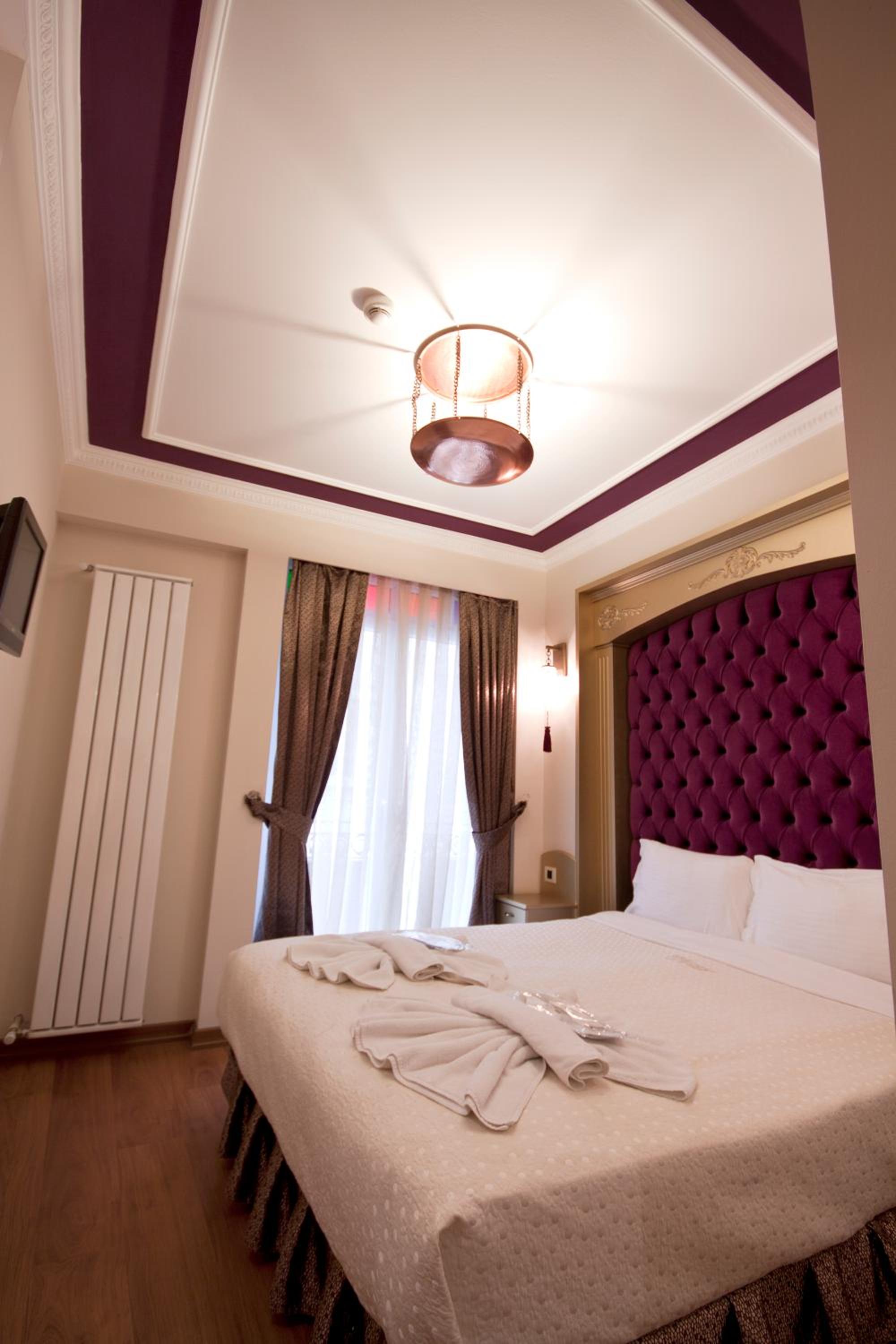 Double Room with Balcony photo 3