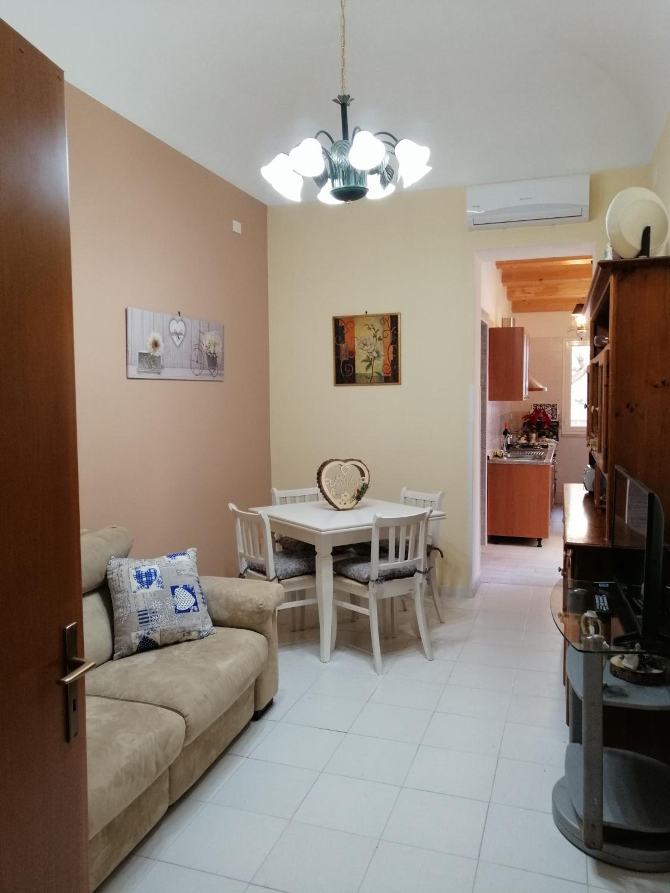 Two-Bedroom Apartment with Private Garden photo 3
