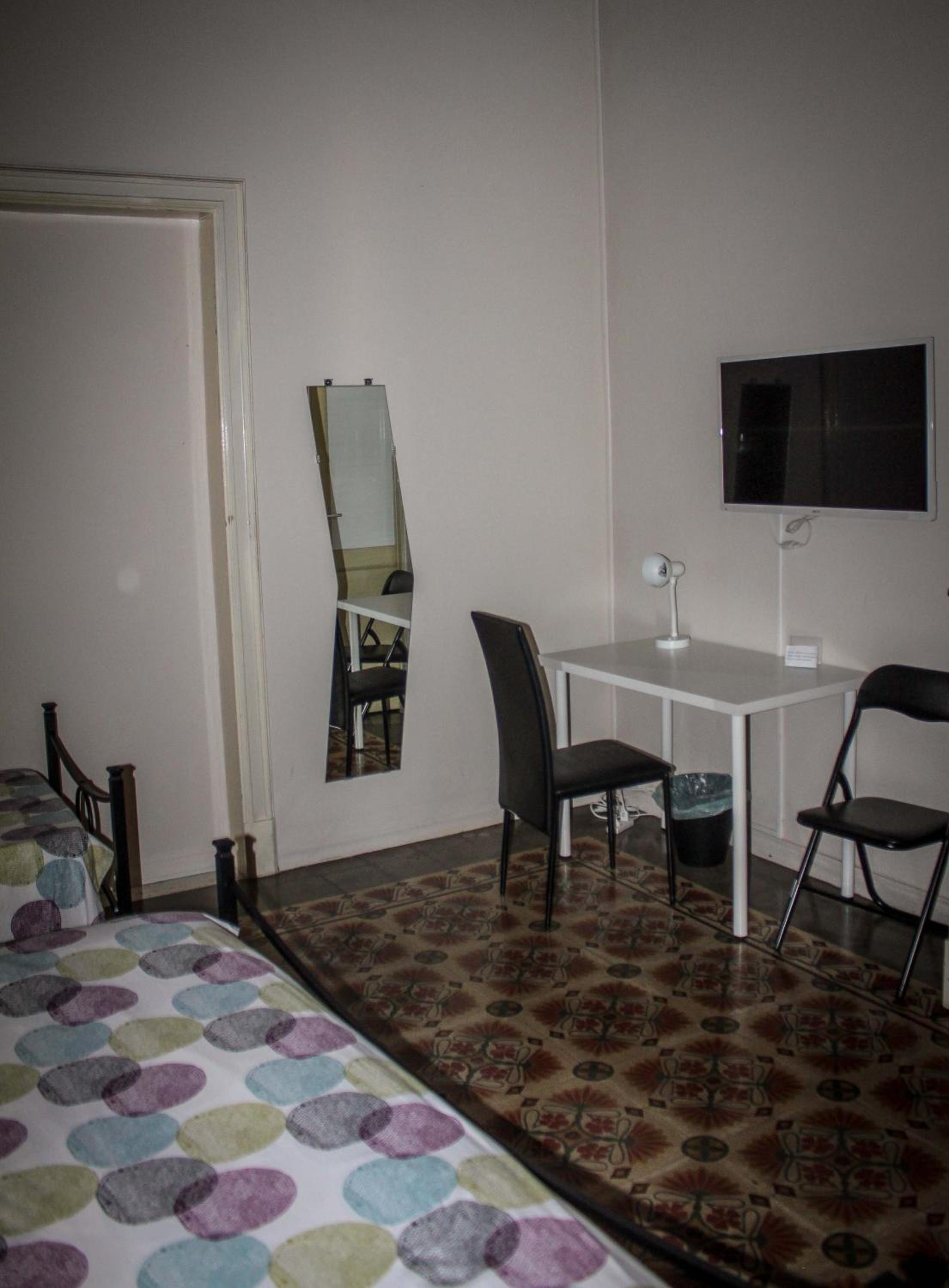Triple Room with Private Bathroom - Photo 29