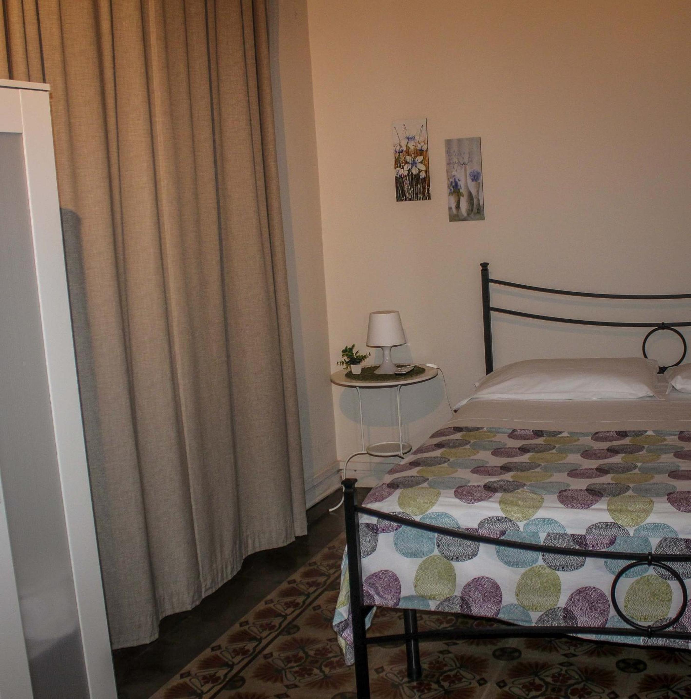 Triple Room with Private Bathroom - Photo 33