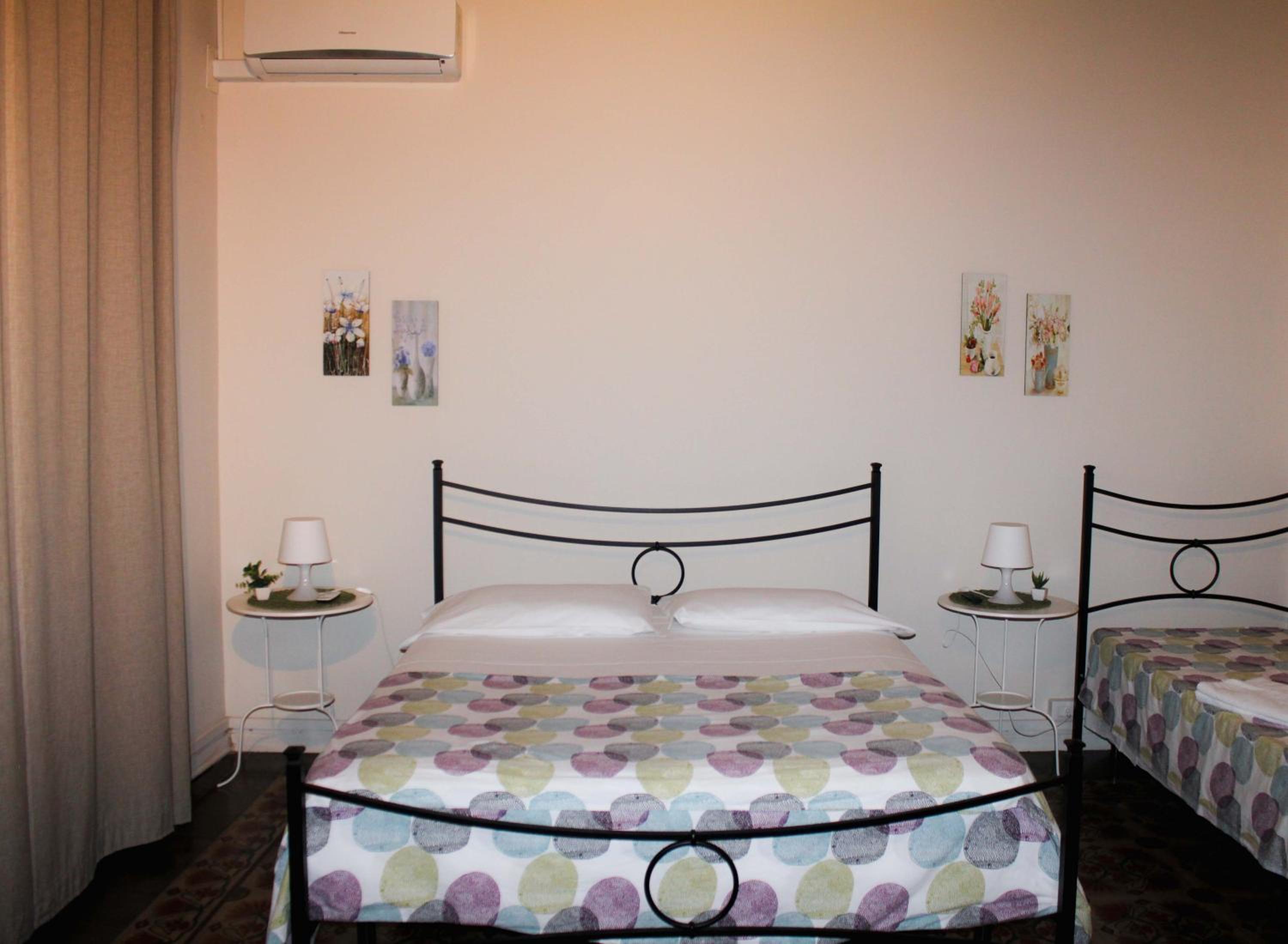 Triple Room with Private Bathroom - Photo 34