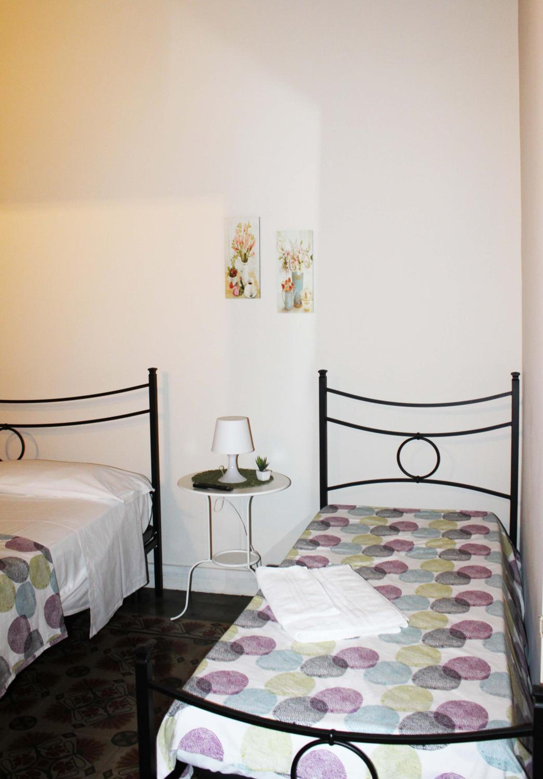 Triple Room with Private Bathroom - Photo 6