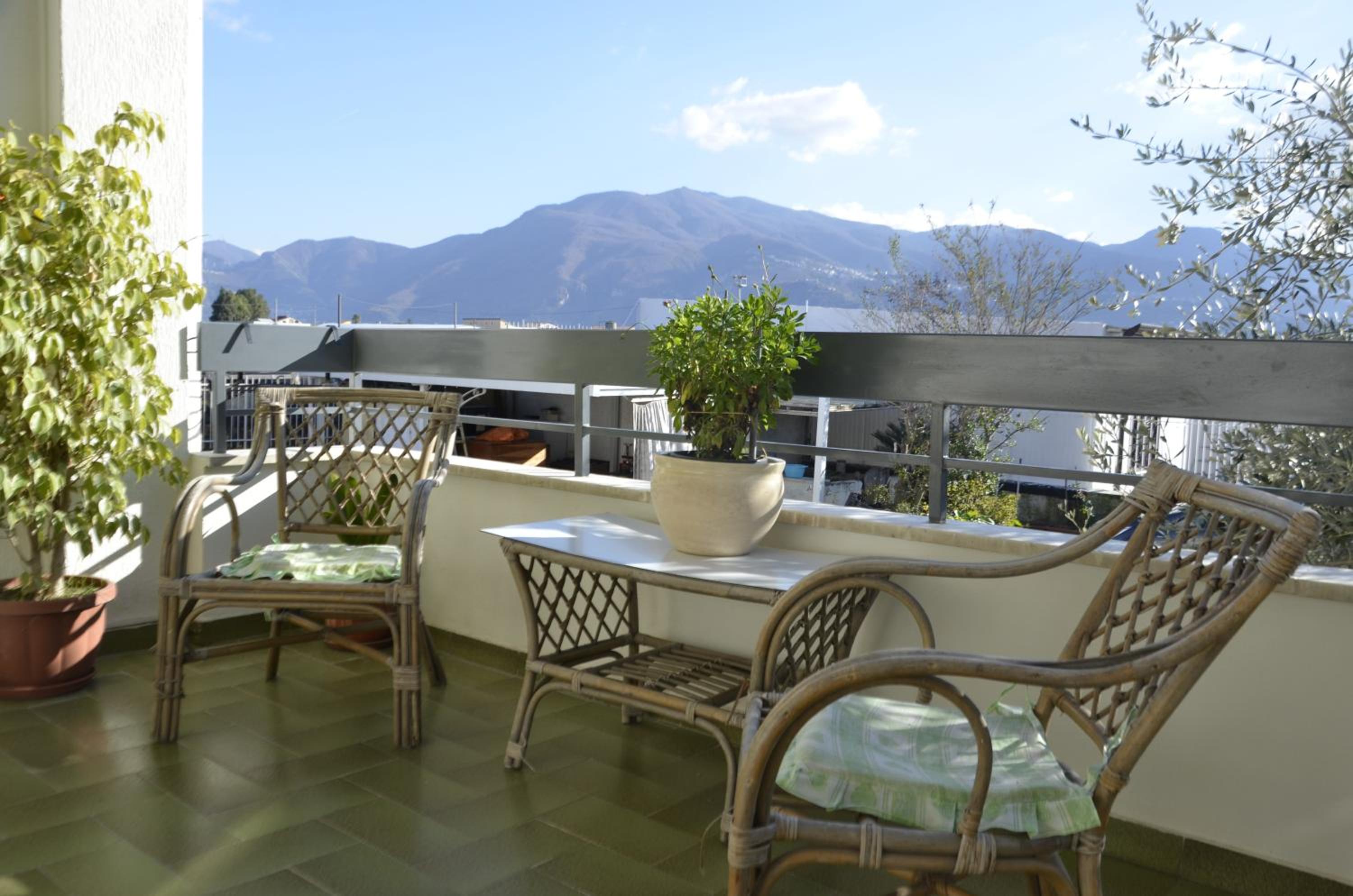 Double Room with Patio - Photo 21