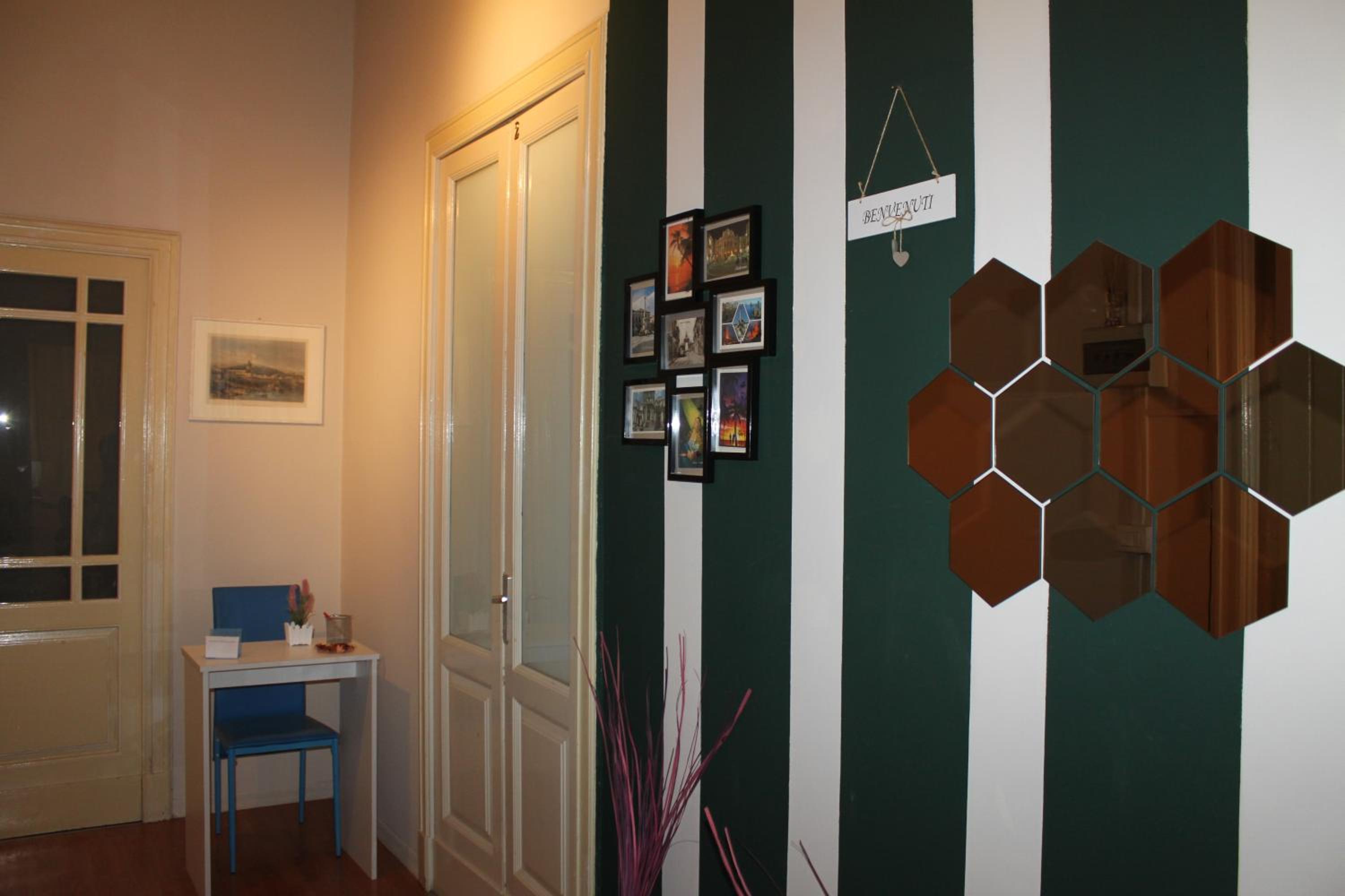 Triple Room with Private Bathroom - Photo 28