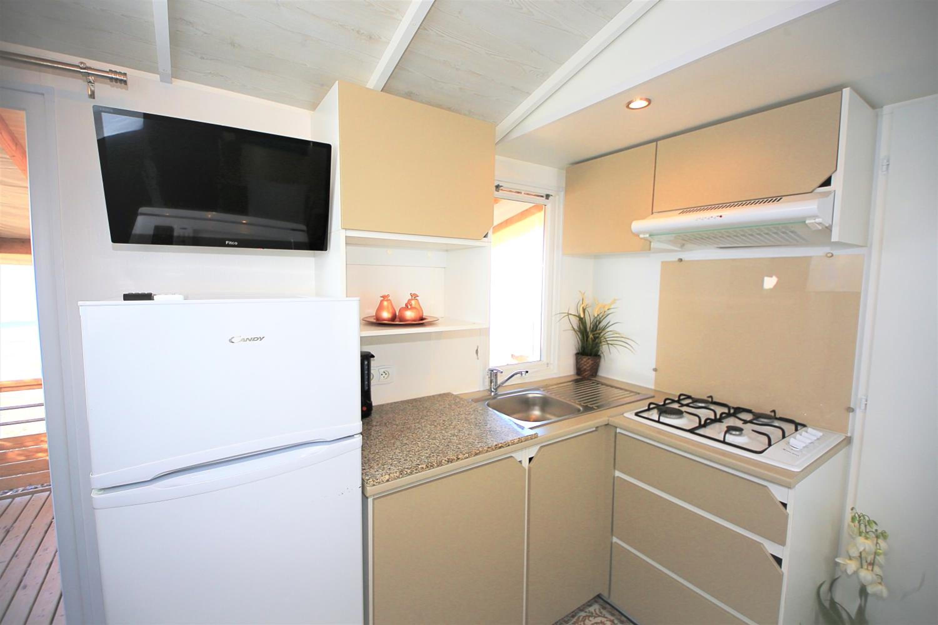Sea View Prestige Mobile Home (0.6 mi from Aquapark) photo 3