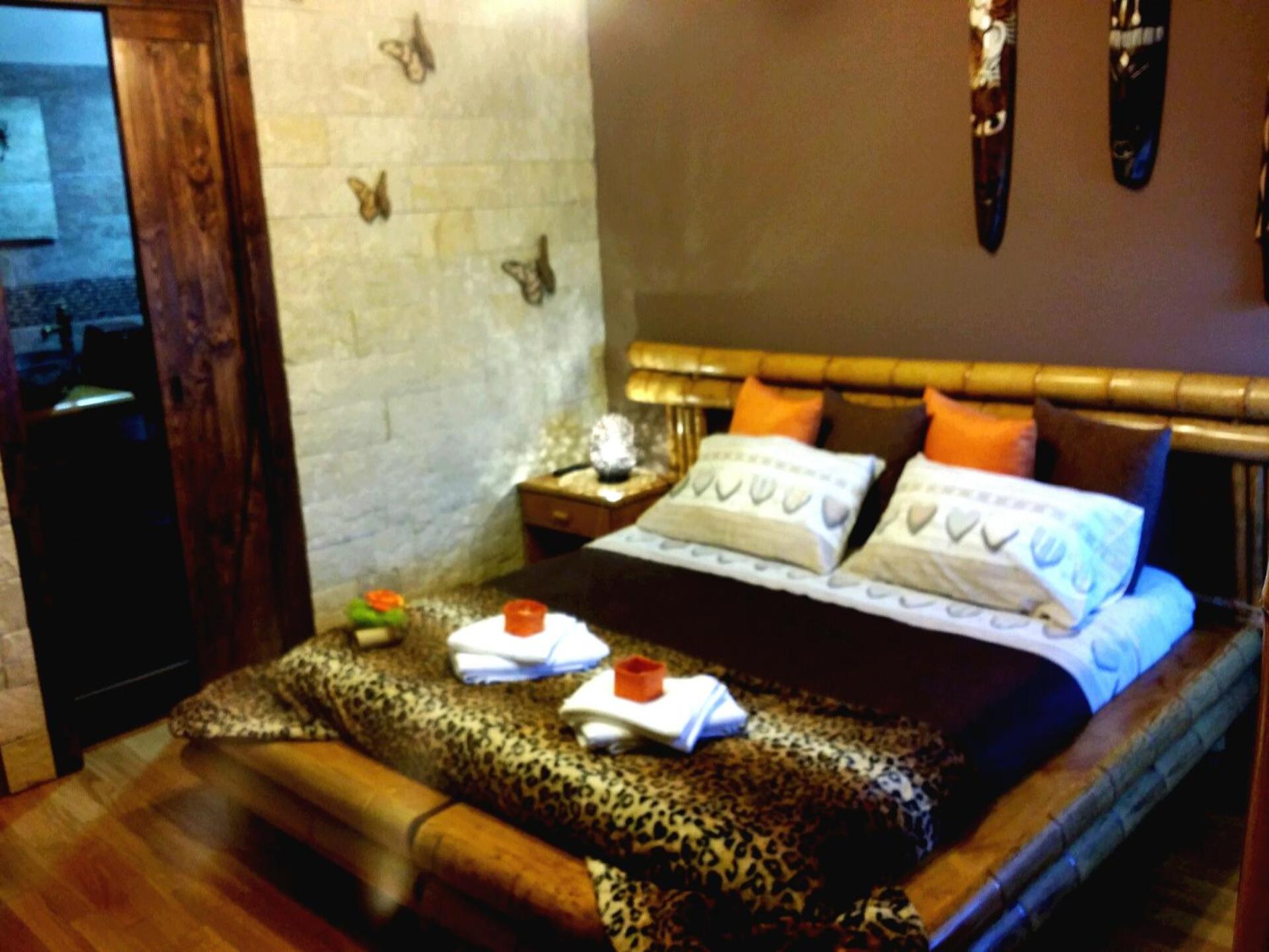 Double Room - Photo 16