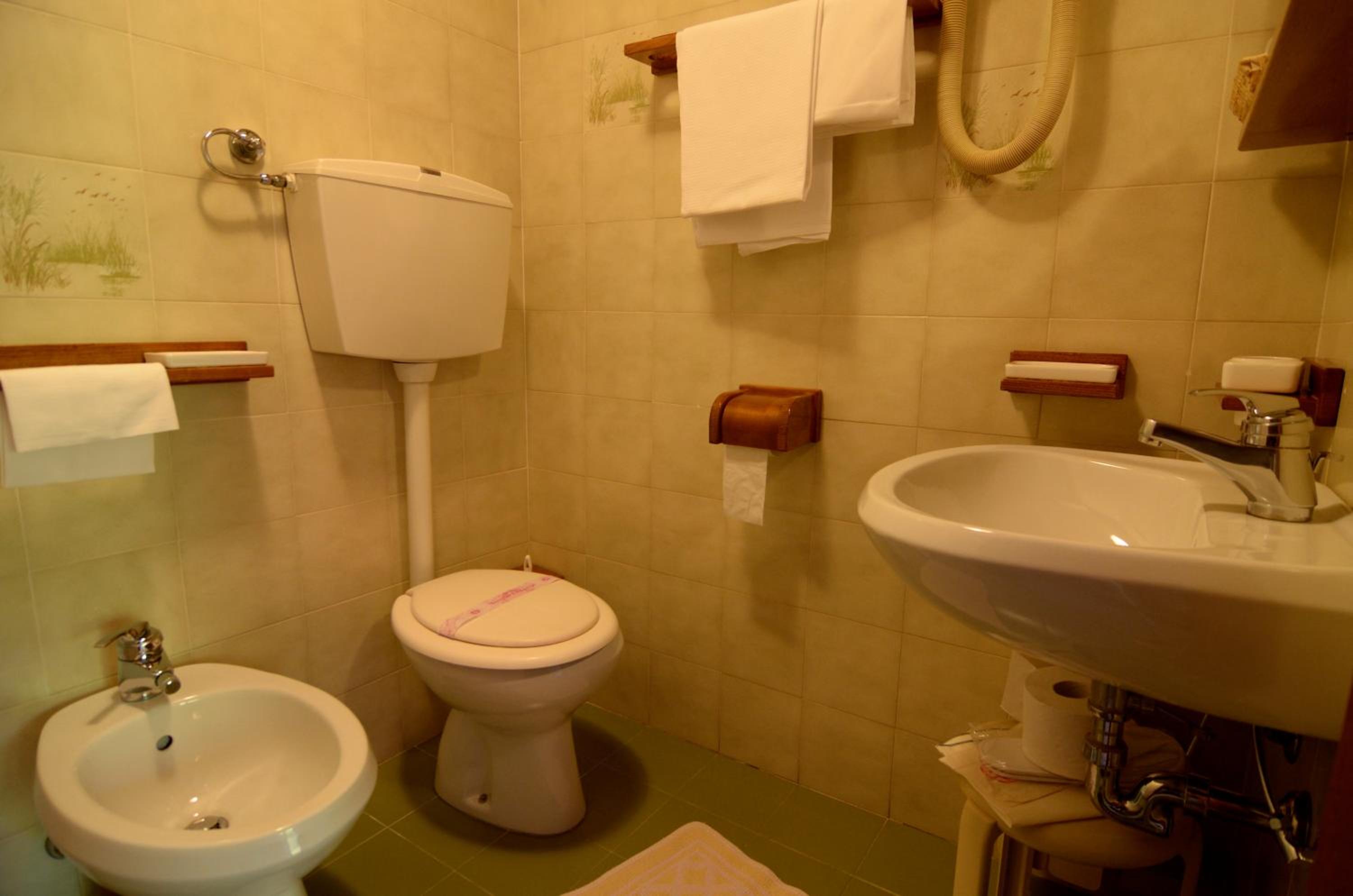 Double or Twin Room photo 2