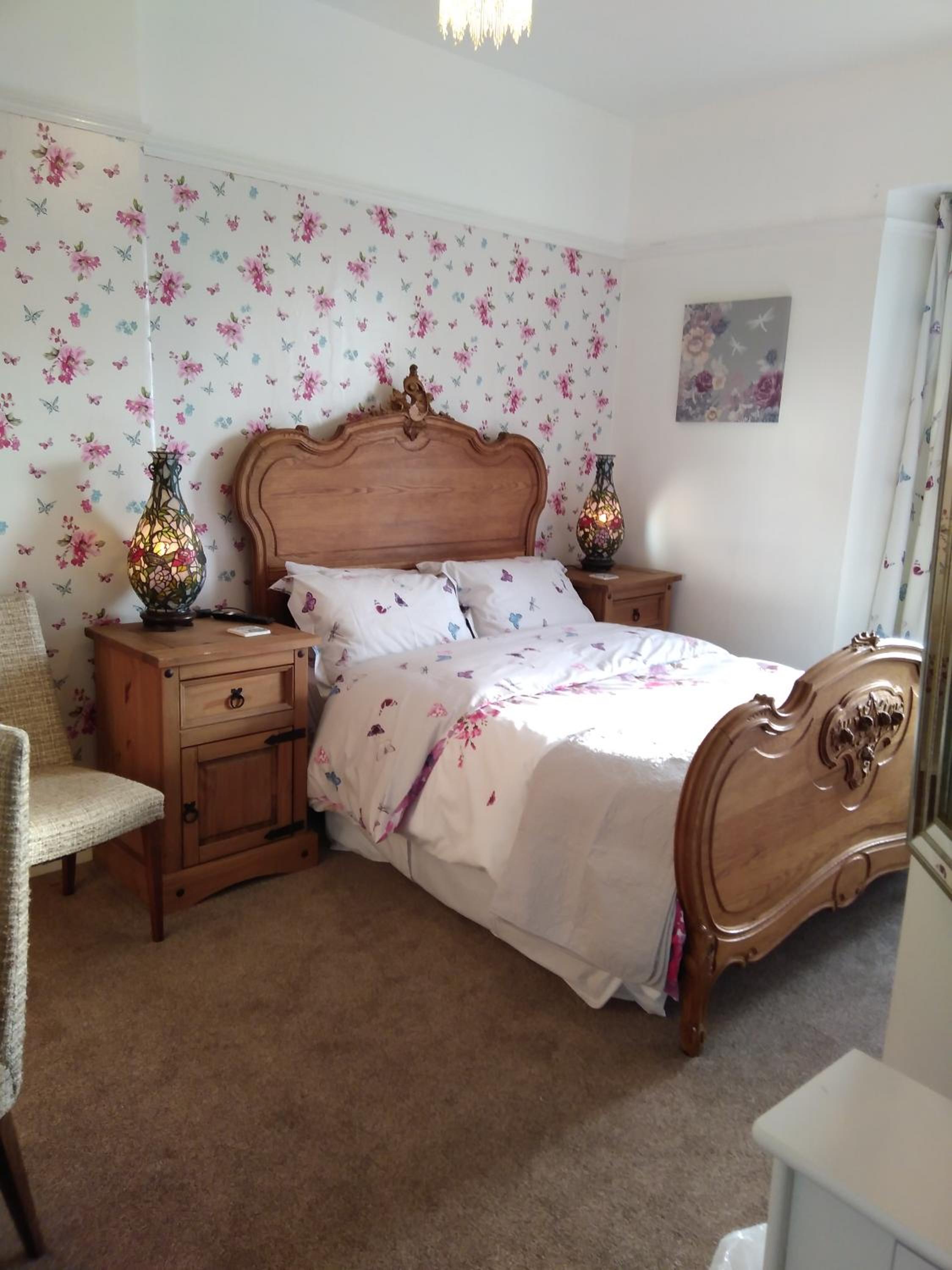 Double or Twin Room - Photo 9