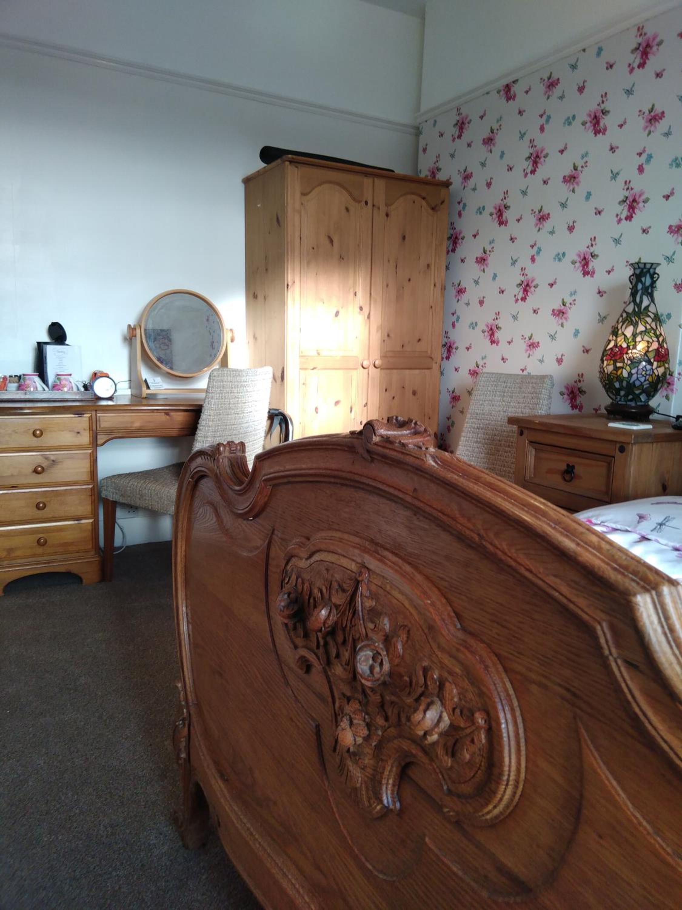 Double or Twin Room - Photo 7