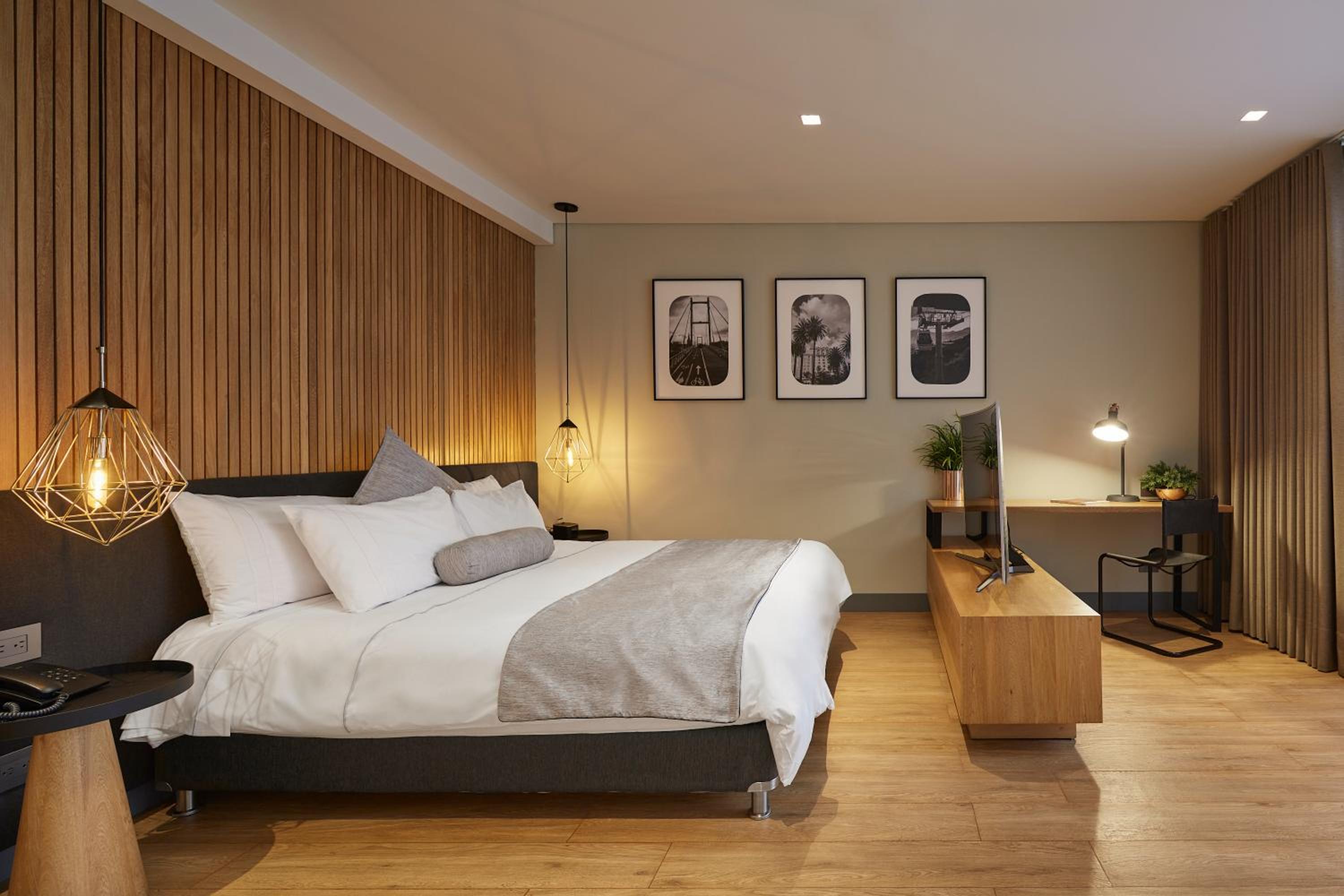 Junior Suite with Spa Bath photo 1