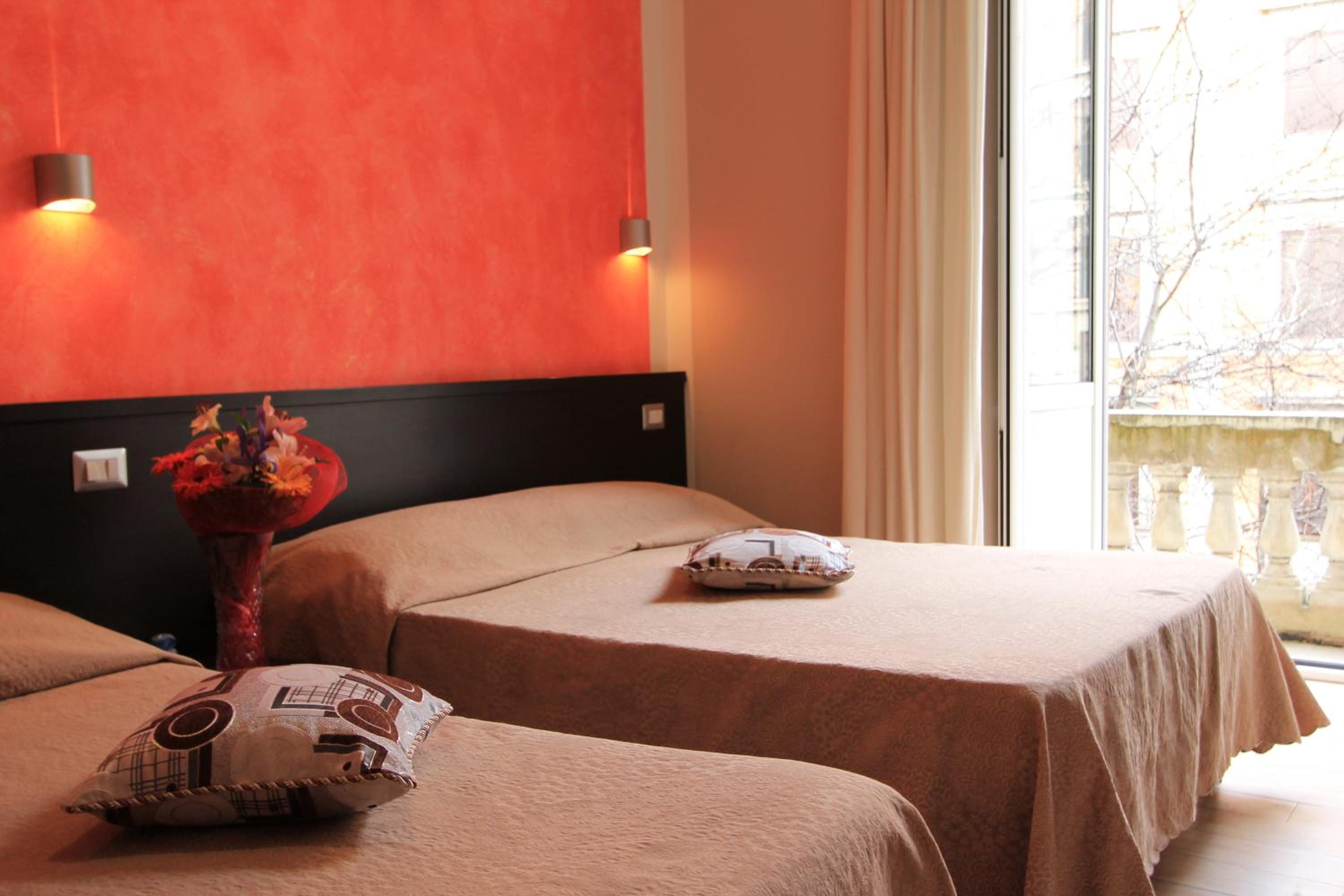 Triple Room photo 2