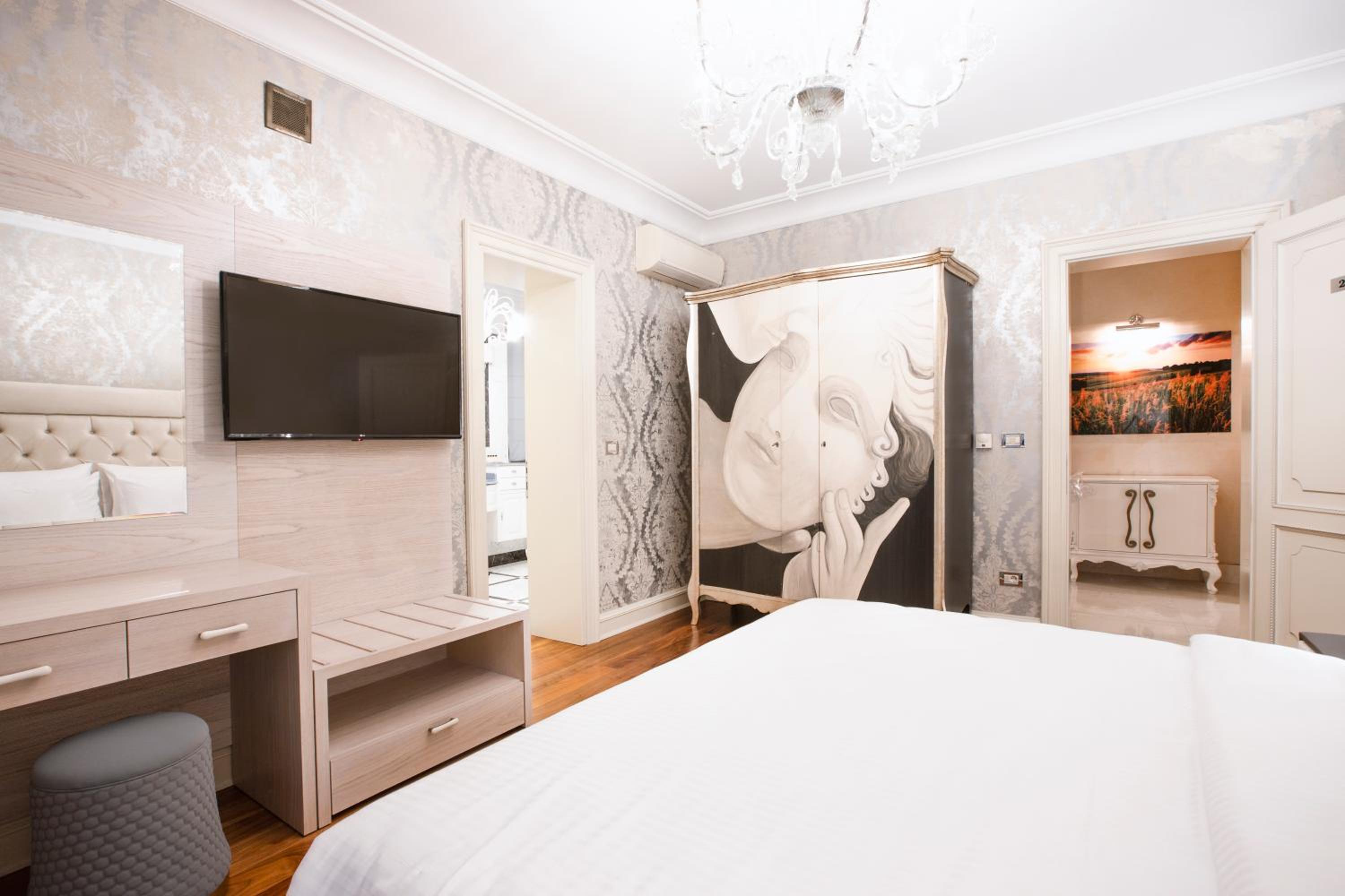 Deluxe Double Room - Photo 6