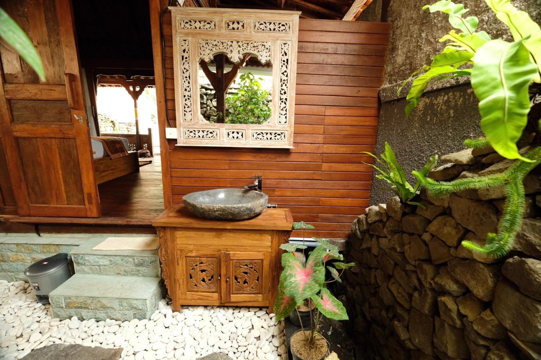 Villa with Private Pool - Photo 10