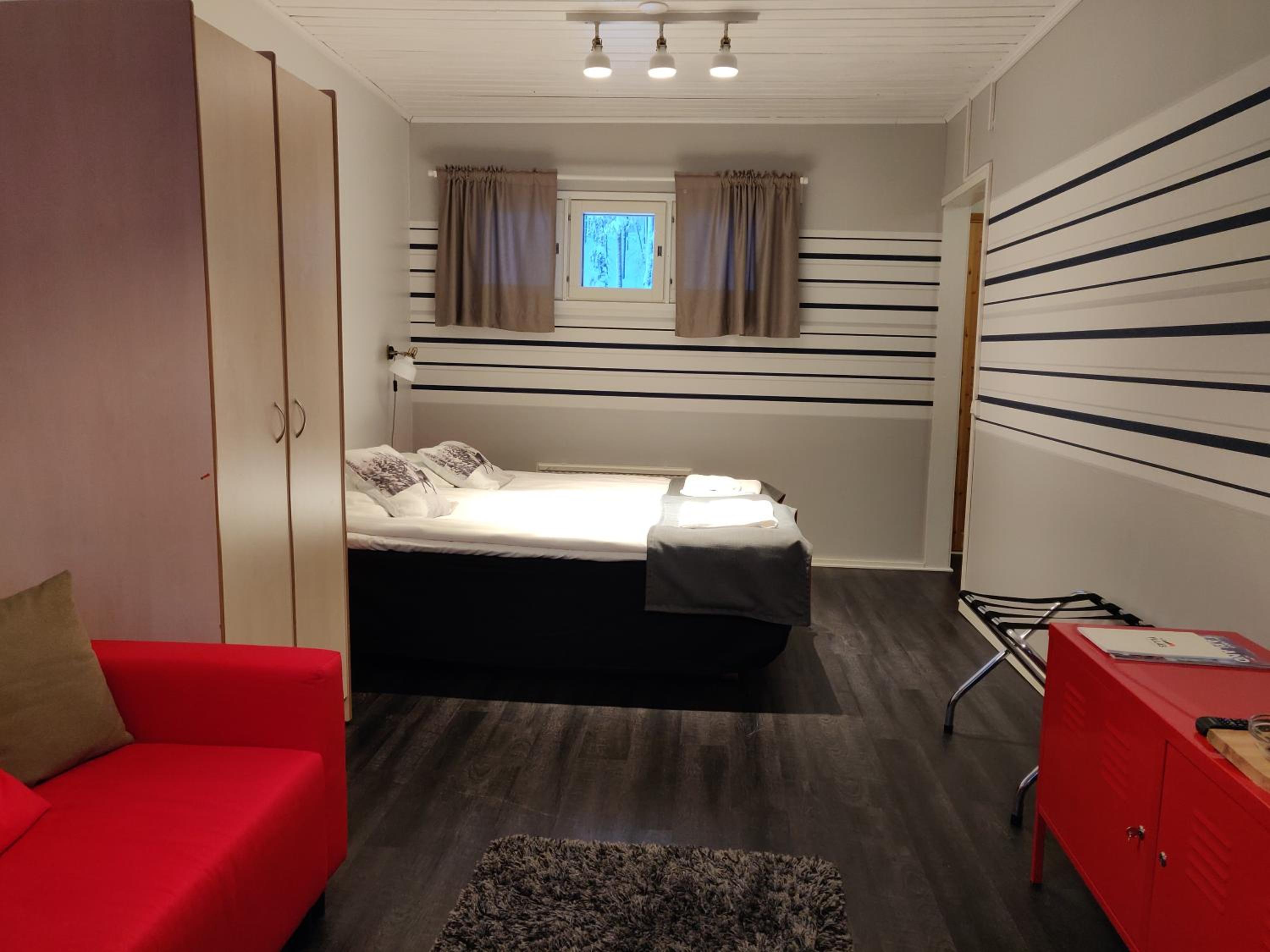 Large Twin Room photo 2