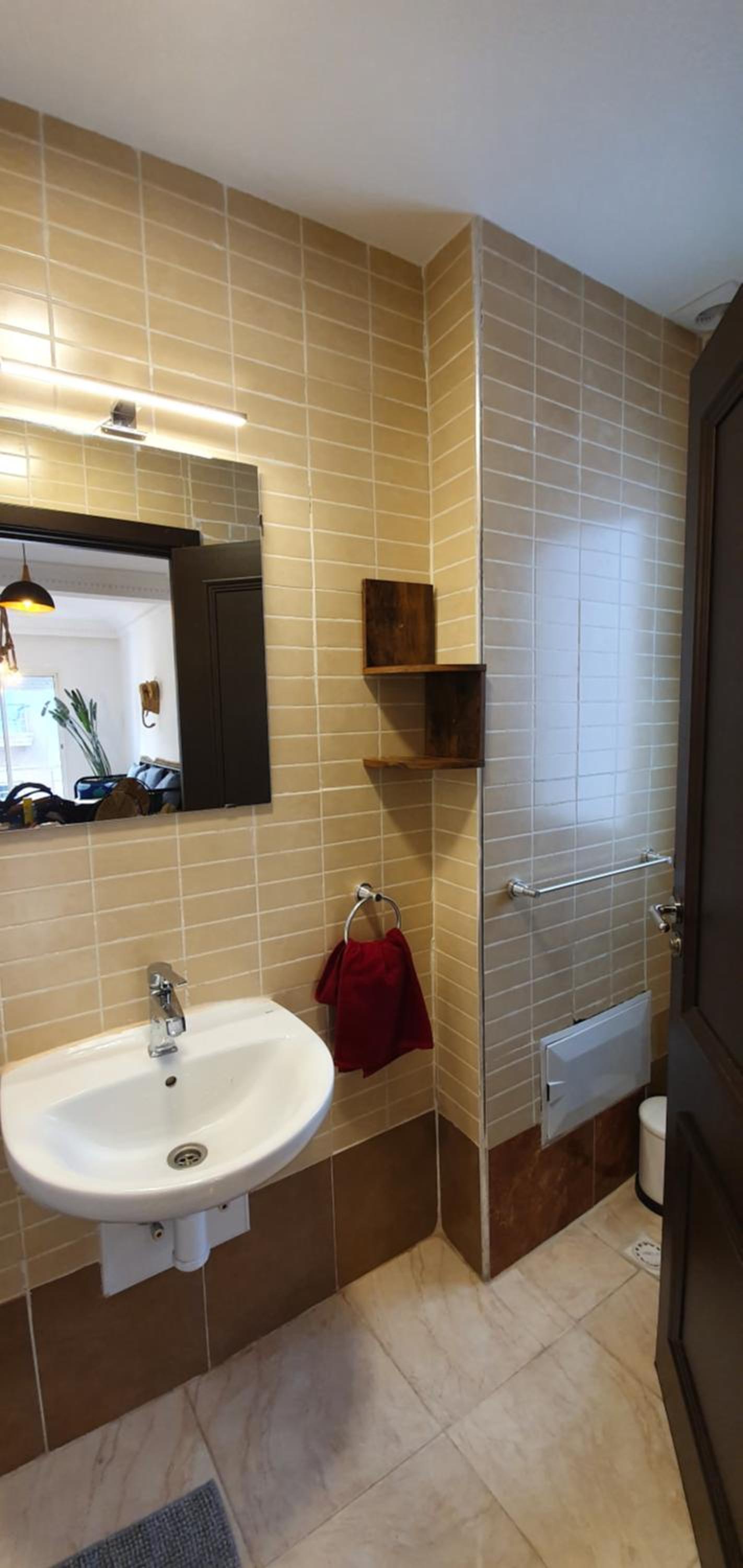 Apartment with Balcony - Photo 15
