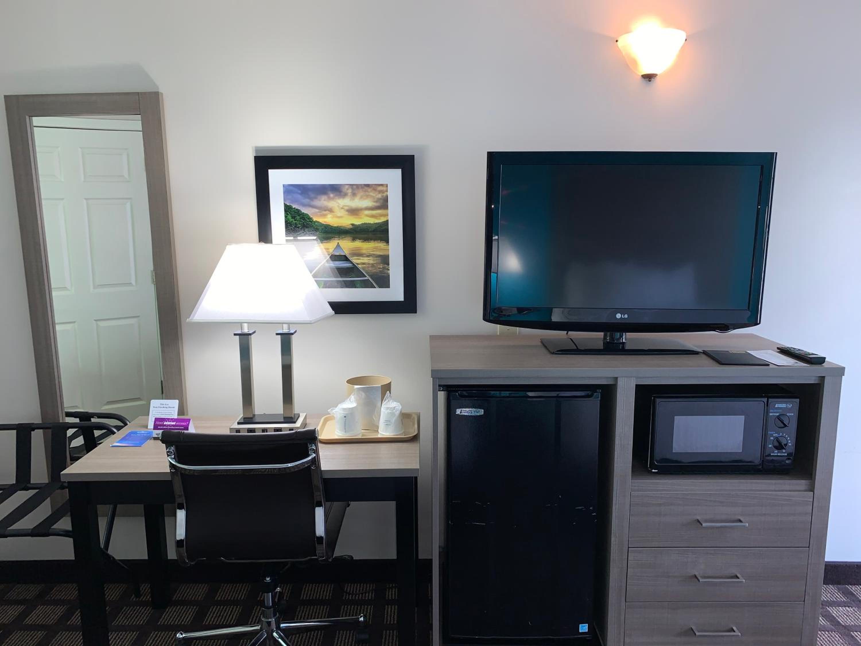 Deluxe Double Room with Two Double Beds - Non-Smoking - Photo 4