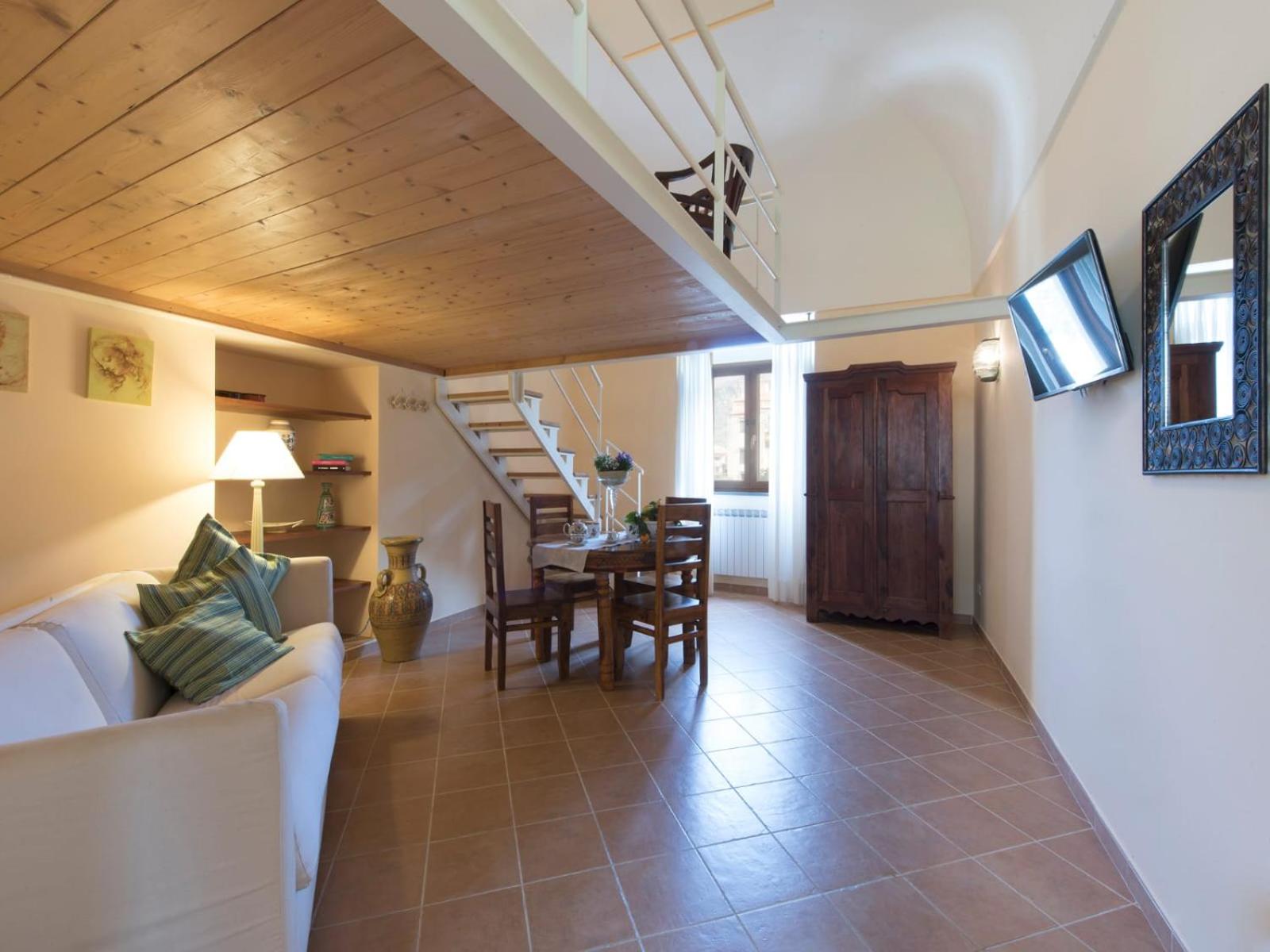 Studio with Garden View - Split Level photo 3