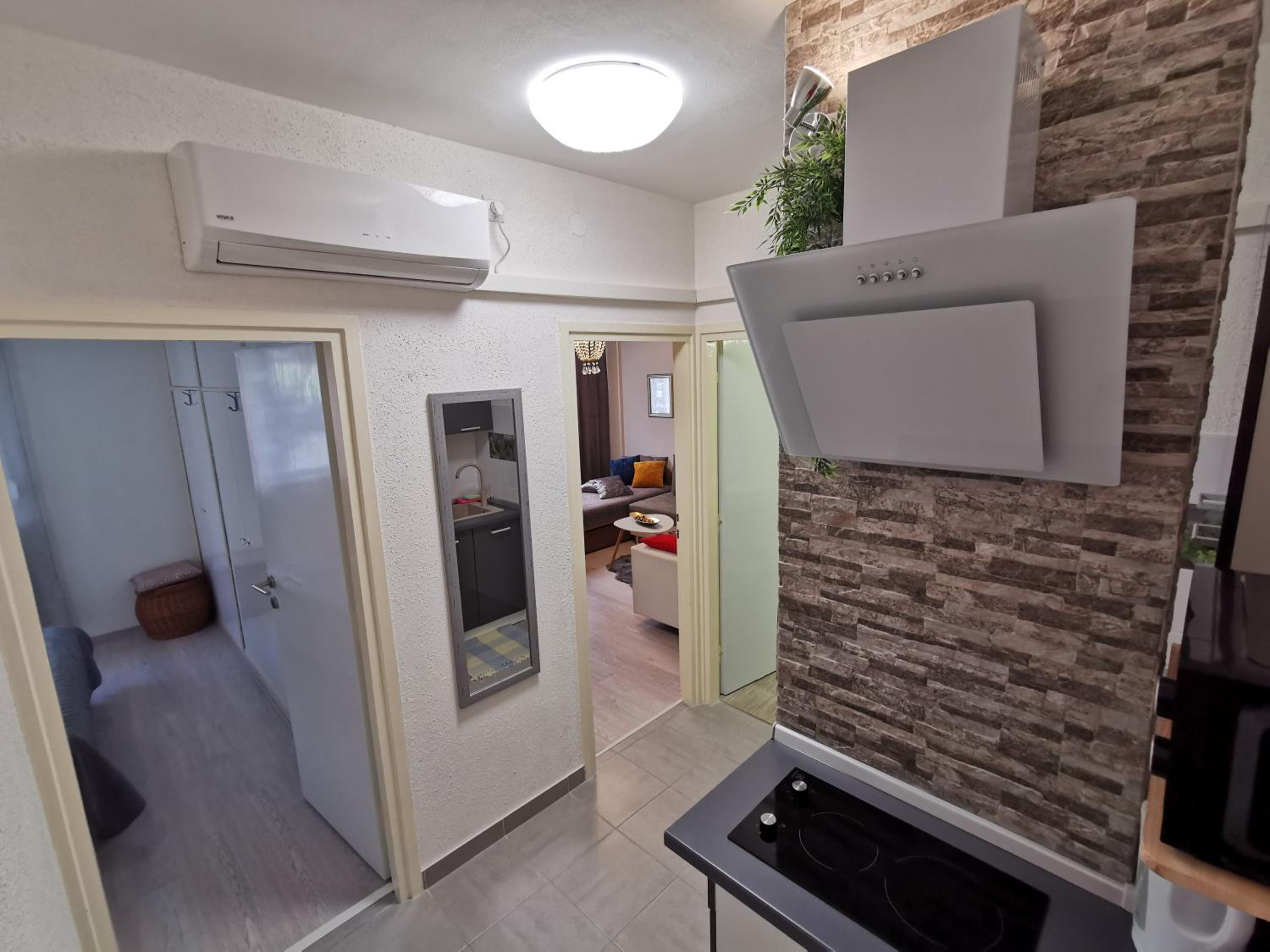 One-Bedroom Apartment - Photo 29