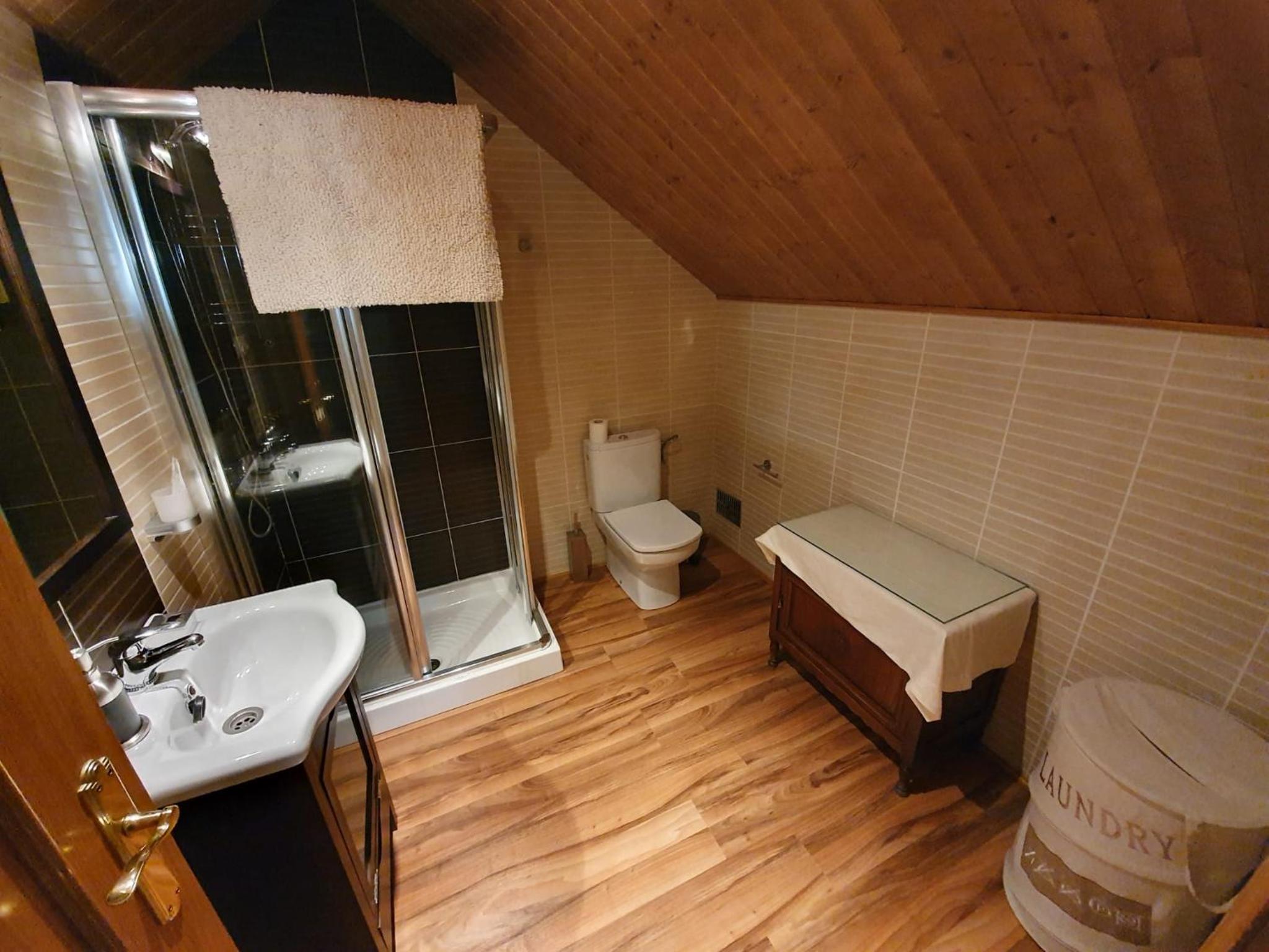 Three-Bedroom Apartment - Photo 9