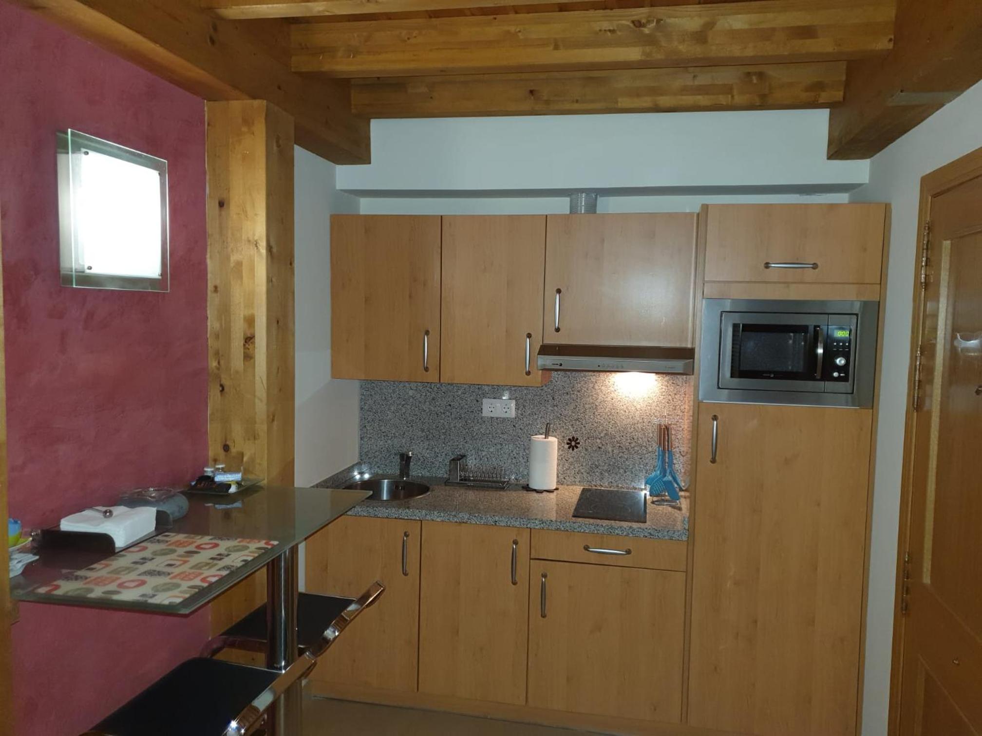 Three-Bedroom Apartment - Photo 15