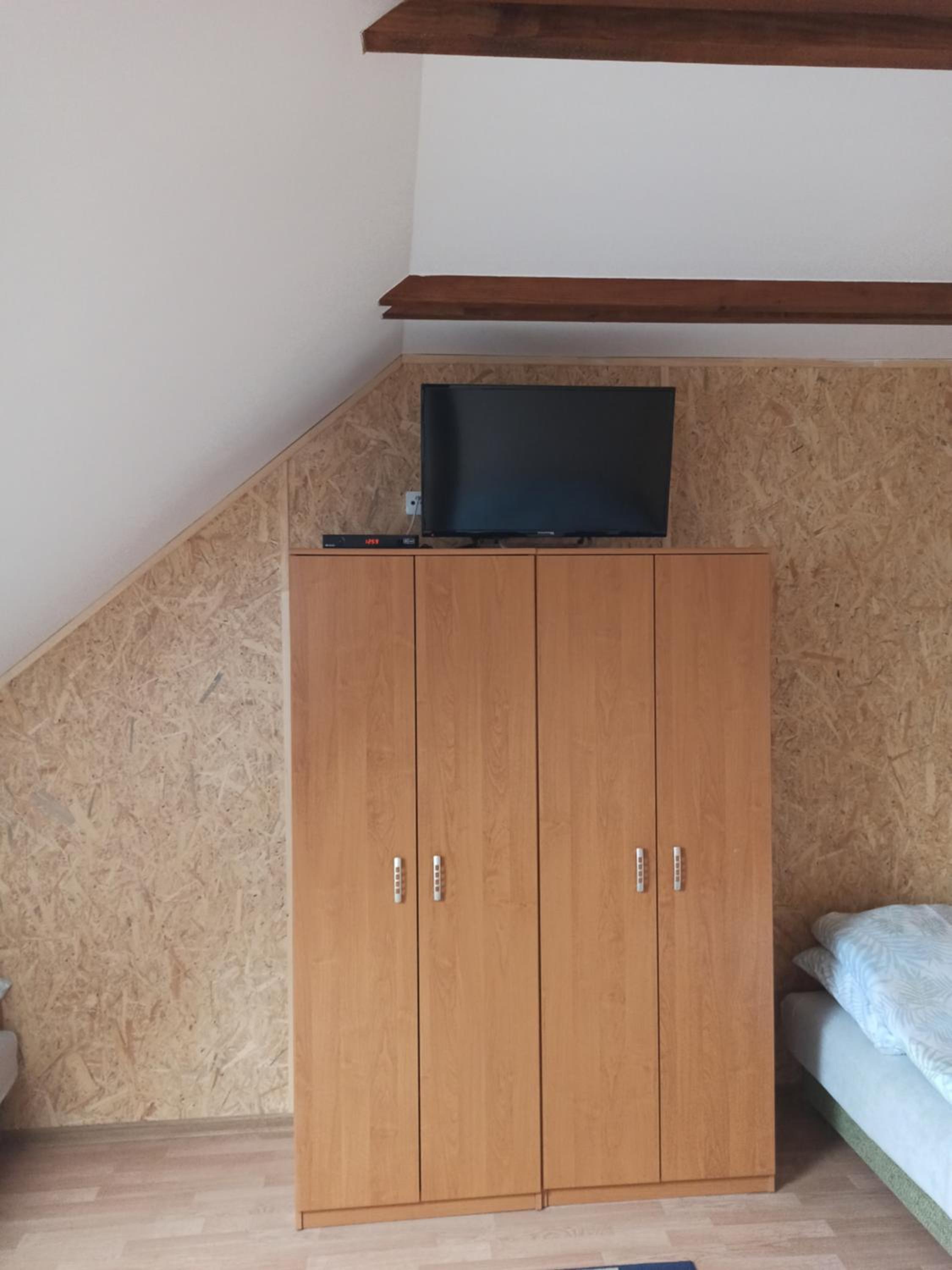 Quadruple Room with Private Bathroom