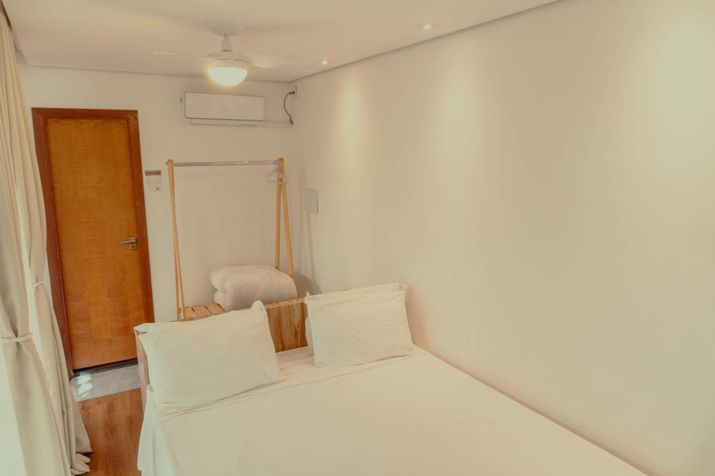 Standard Queen Room photo 1