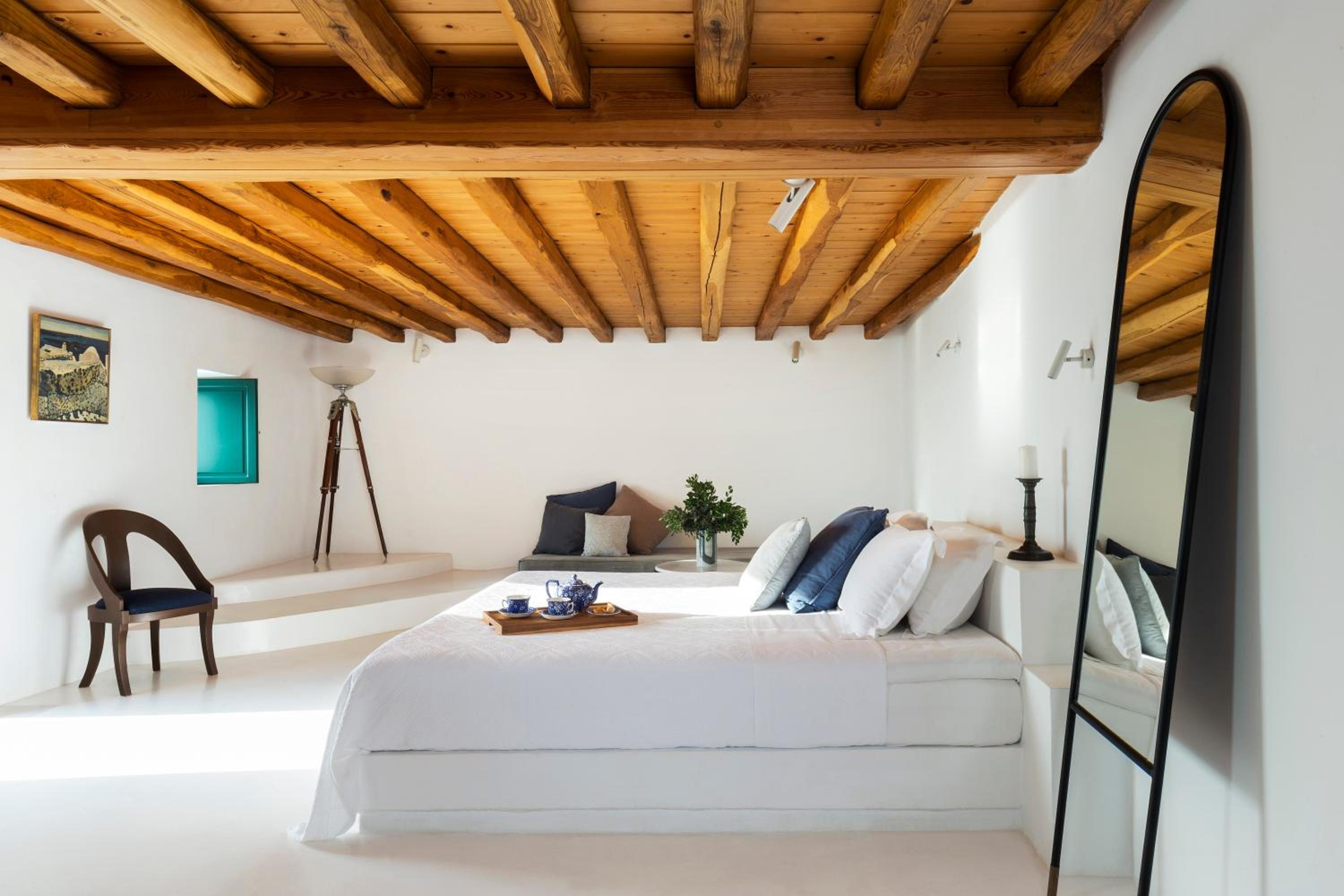 Belvedere Suite with Plunge Pool and Caldera View