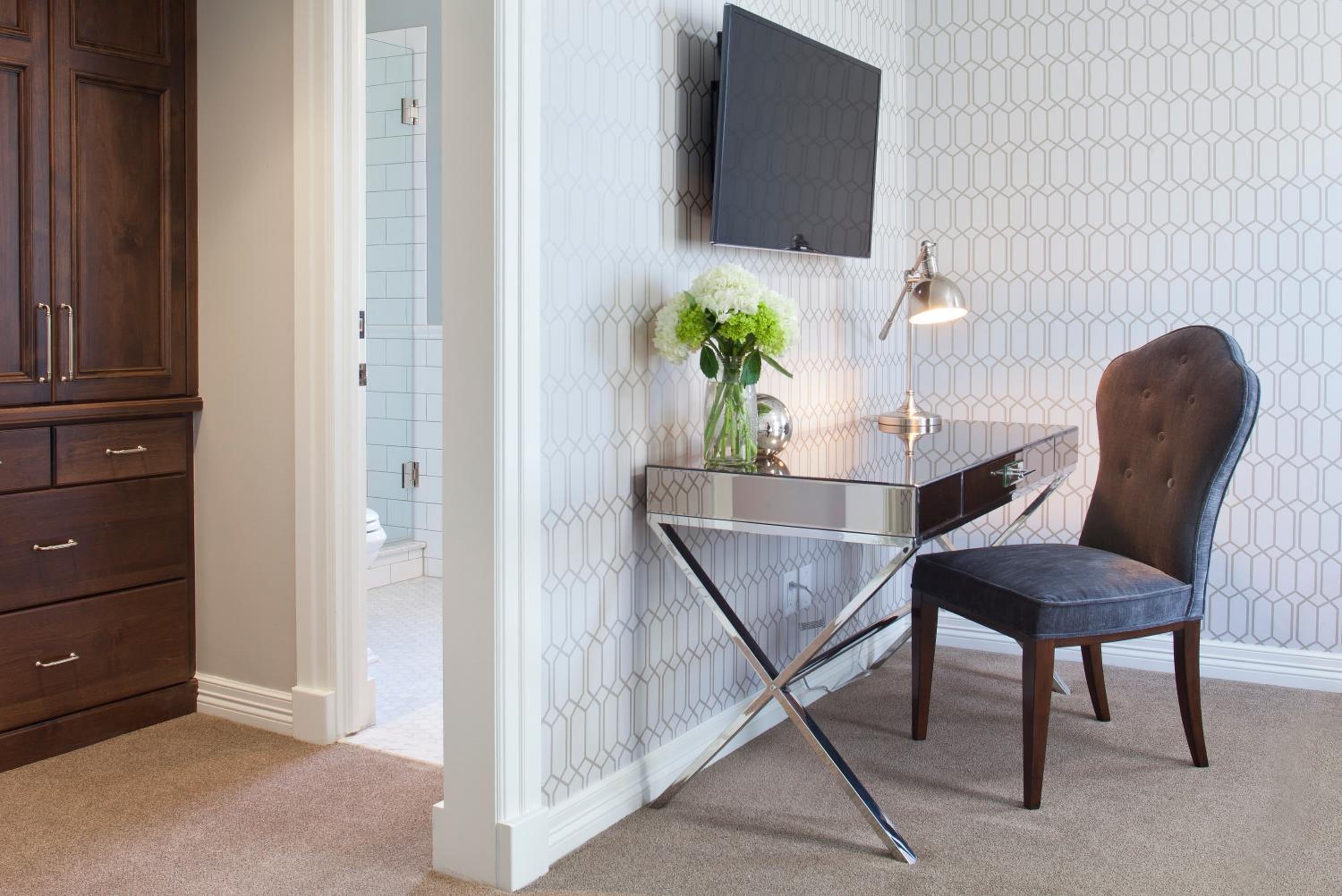 Queen Room - Photo 2