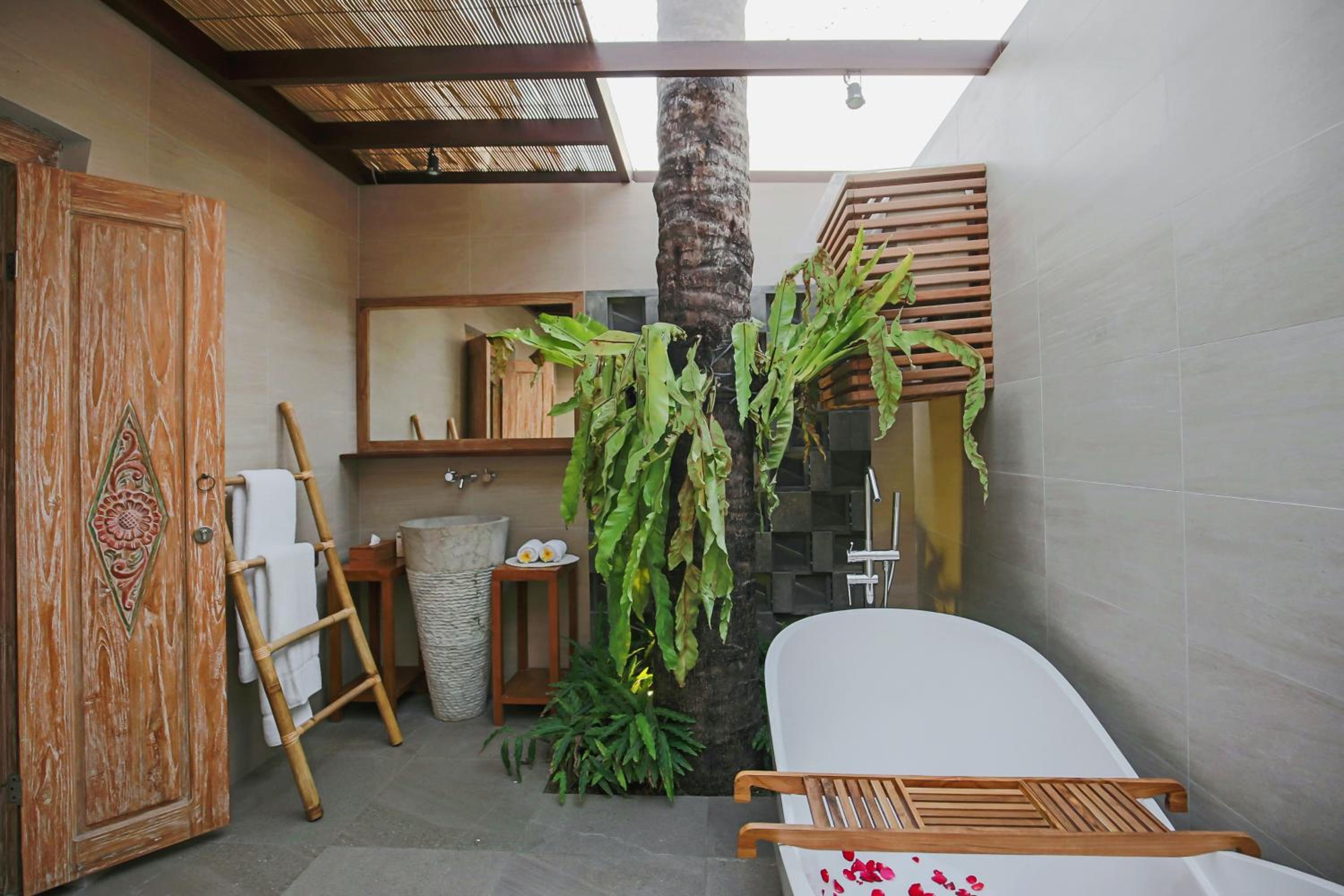 One-Bedroom Villa with Private Pool - Photo 6