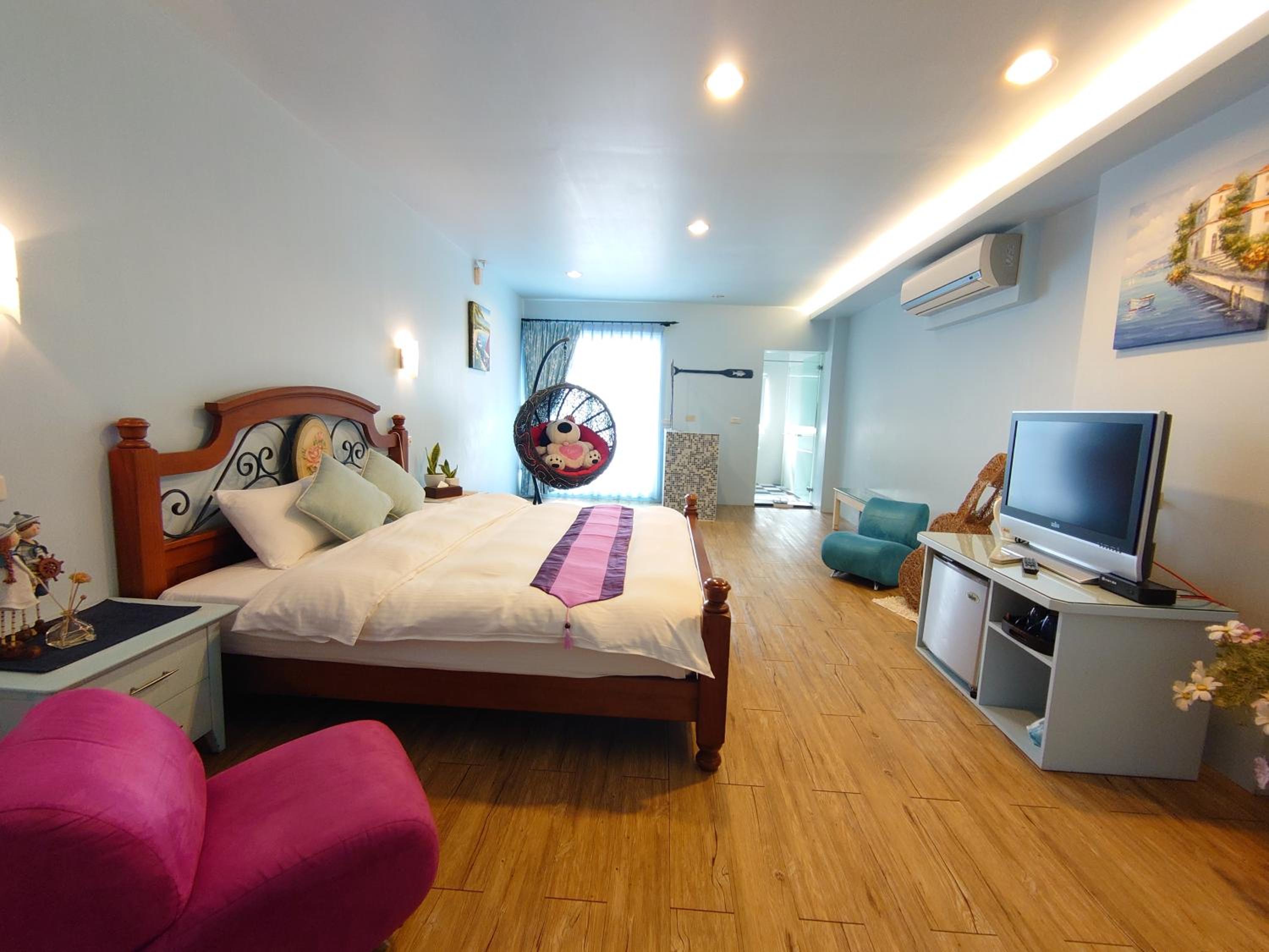 Queen Room with Balcony