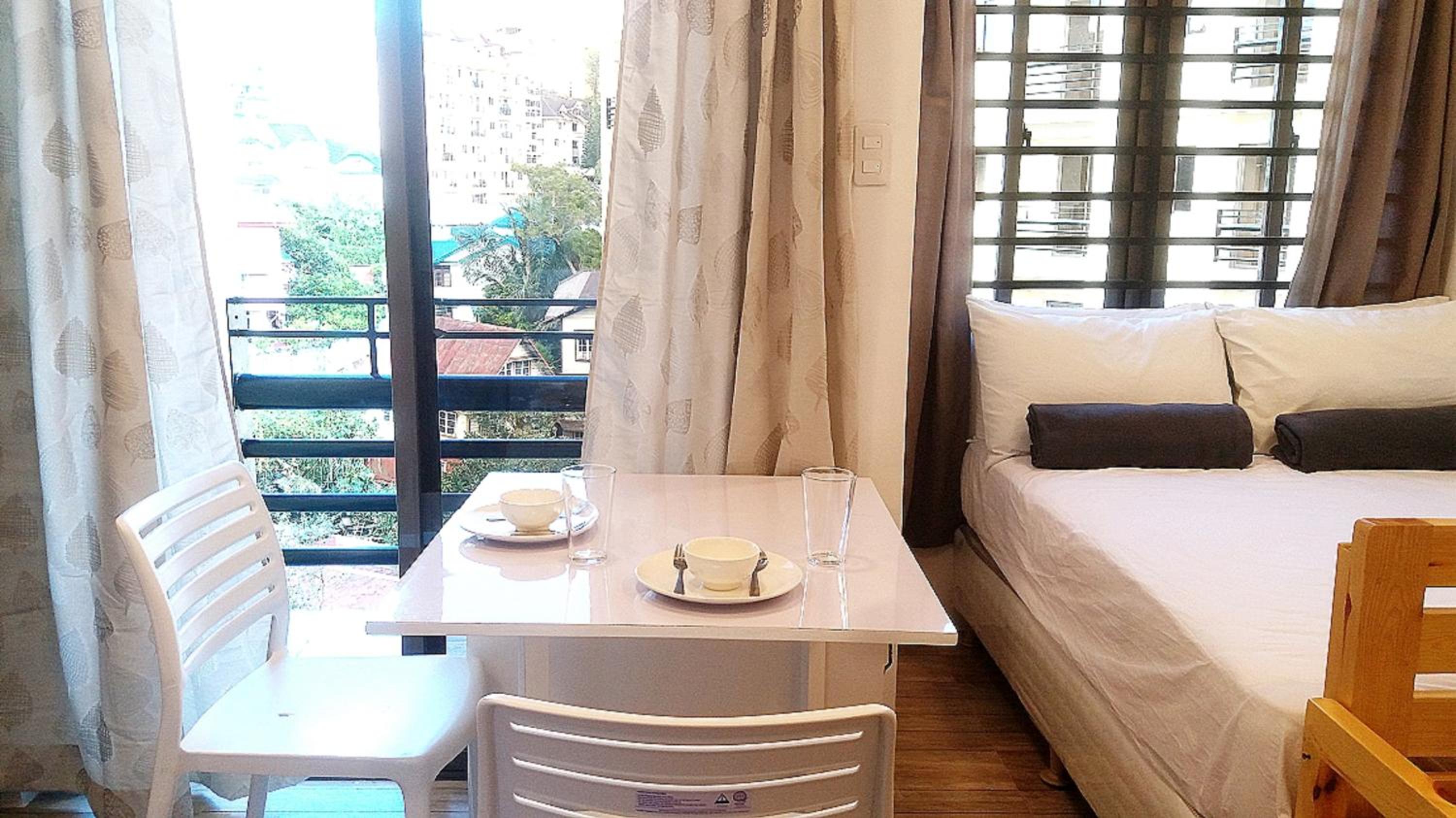 Studio Apartment - Photo 8