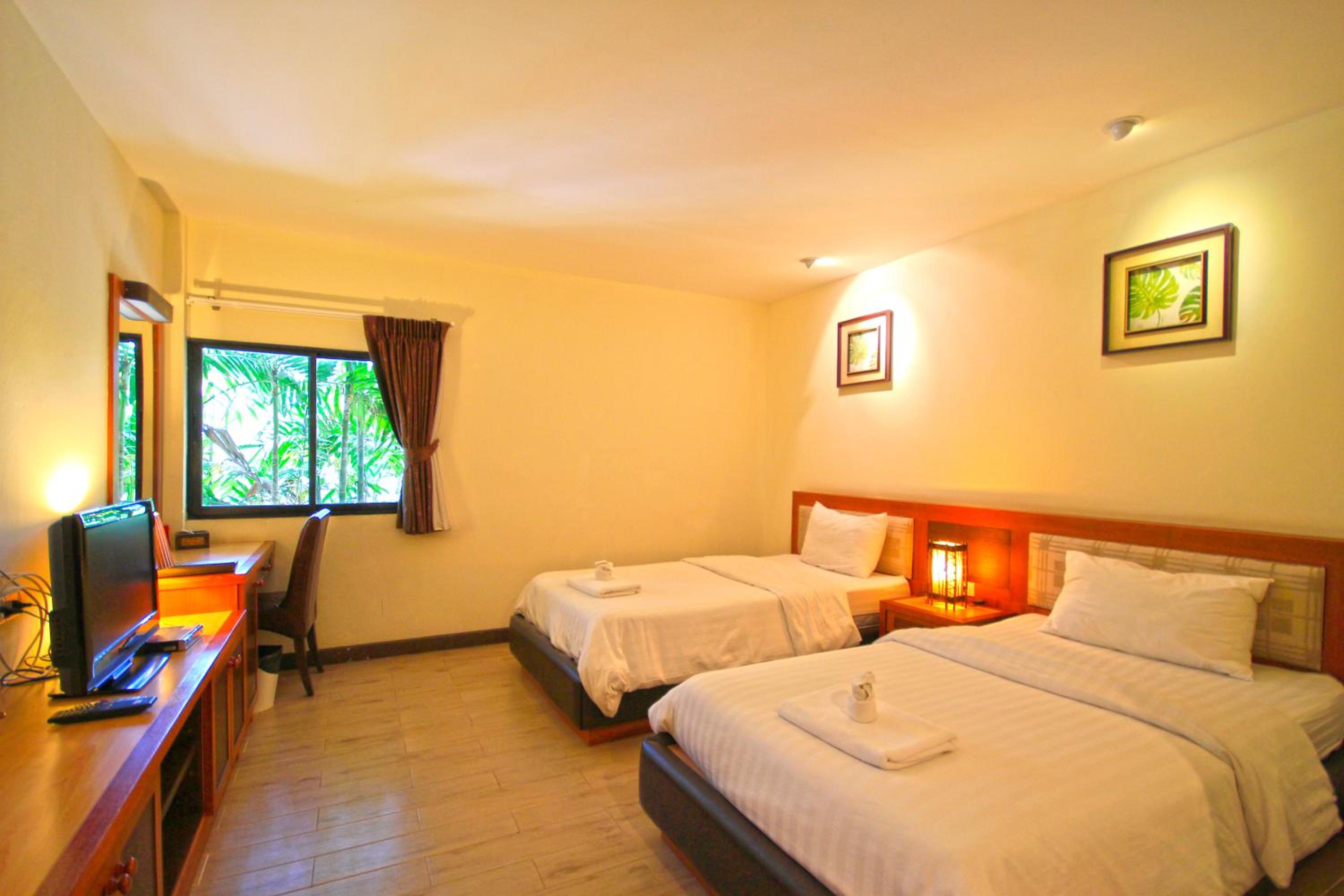 Three-Bedroom Suite photo 2