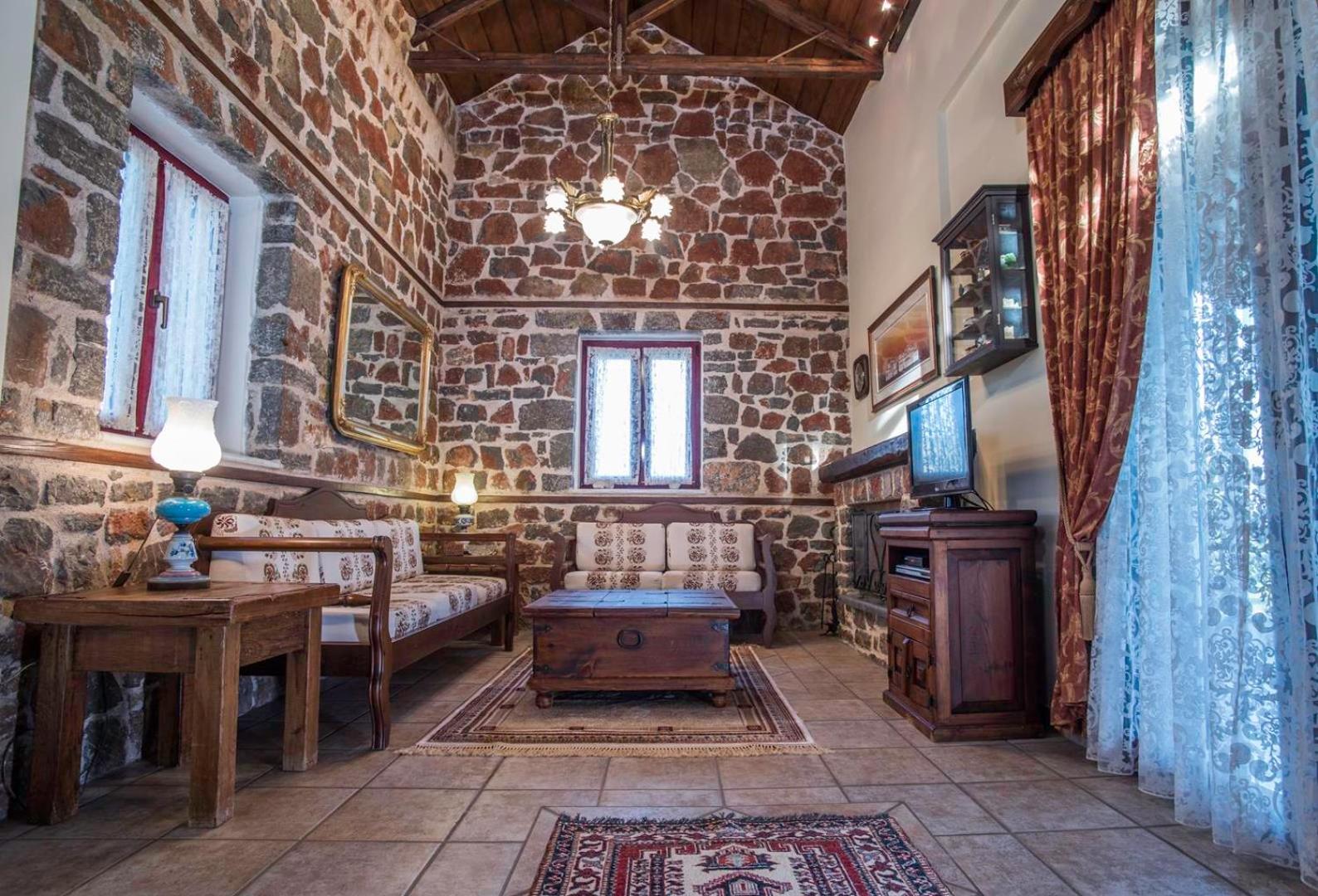 Villa photo 2