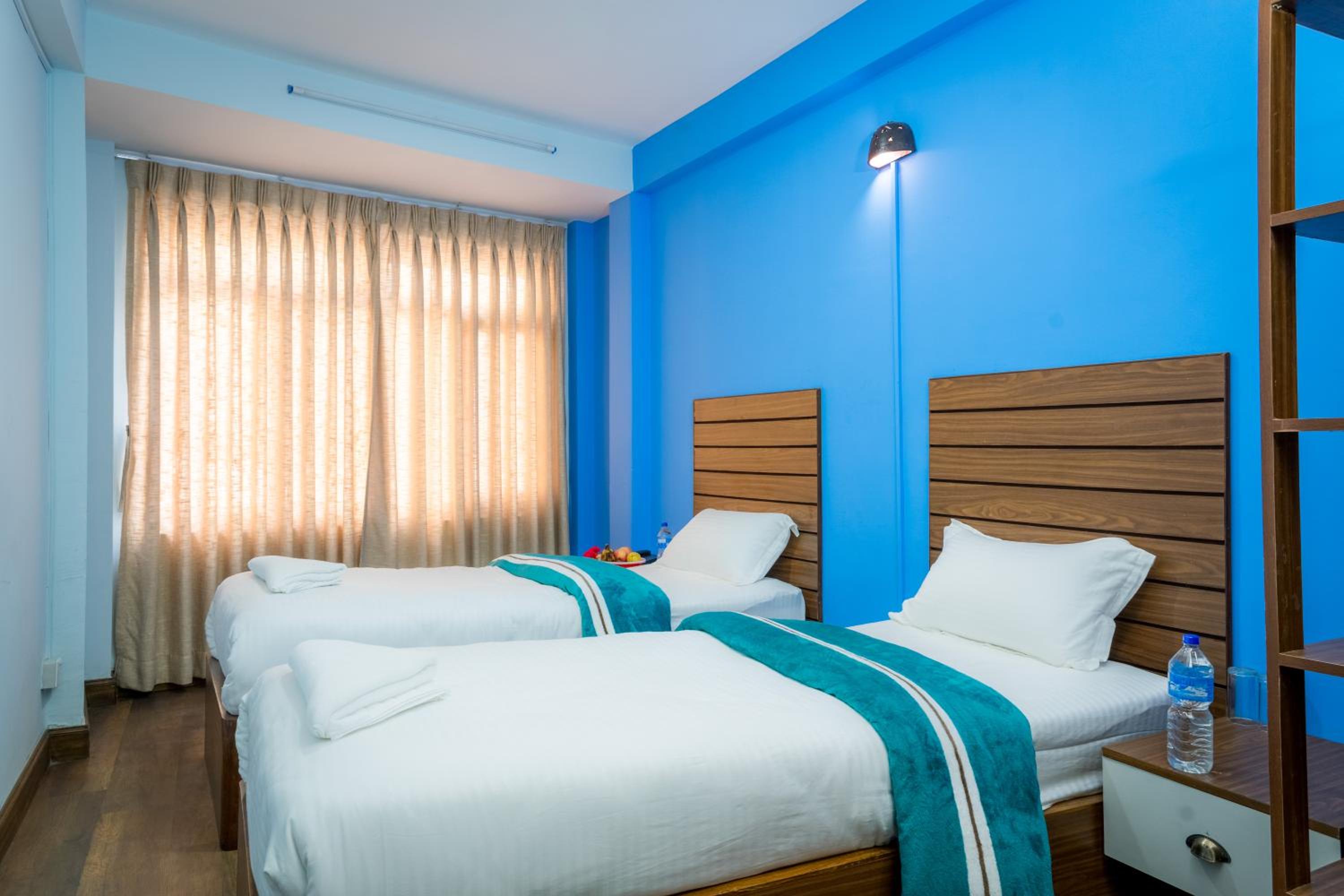 Deluxe Twin Room - Photo 6