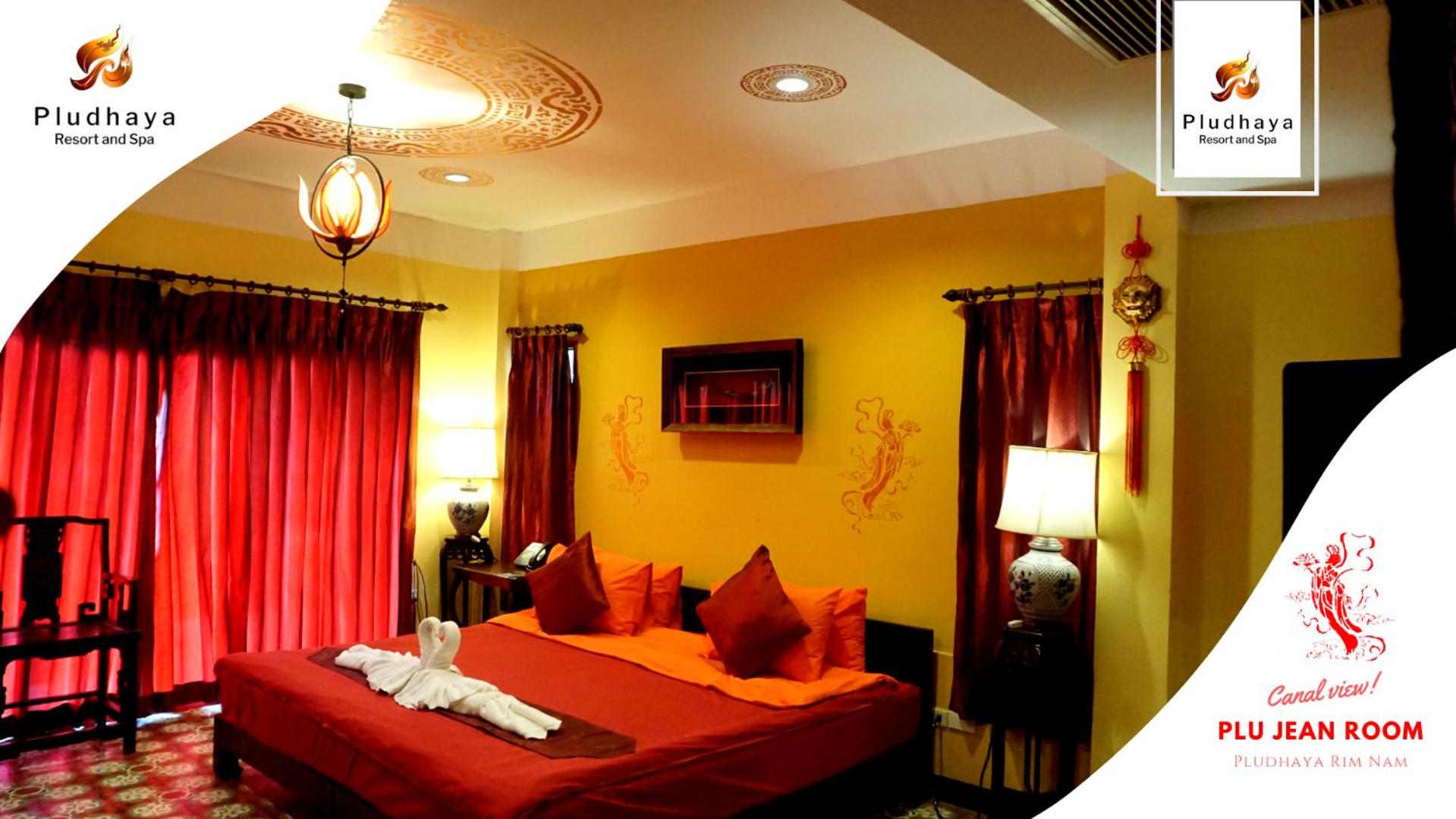Deluxe Double Room with Balcony photo 3