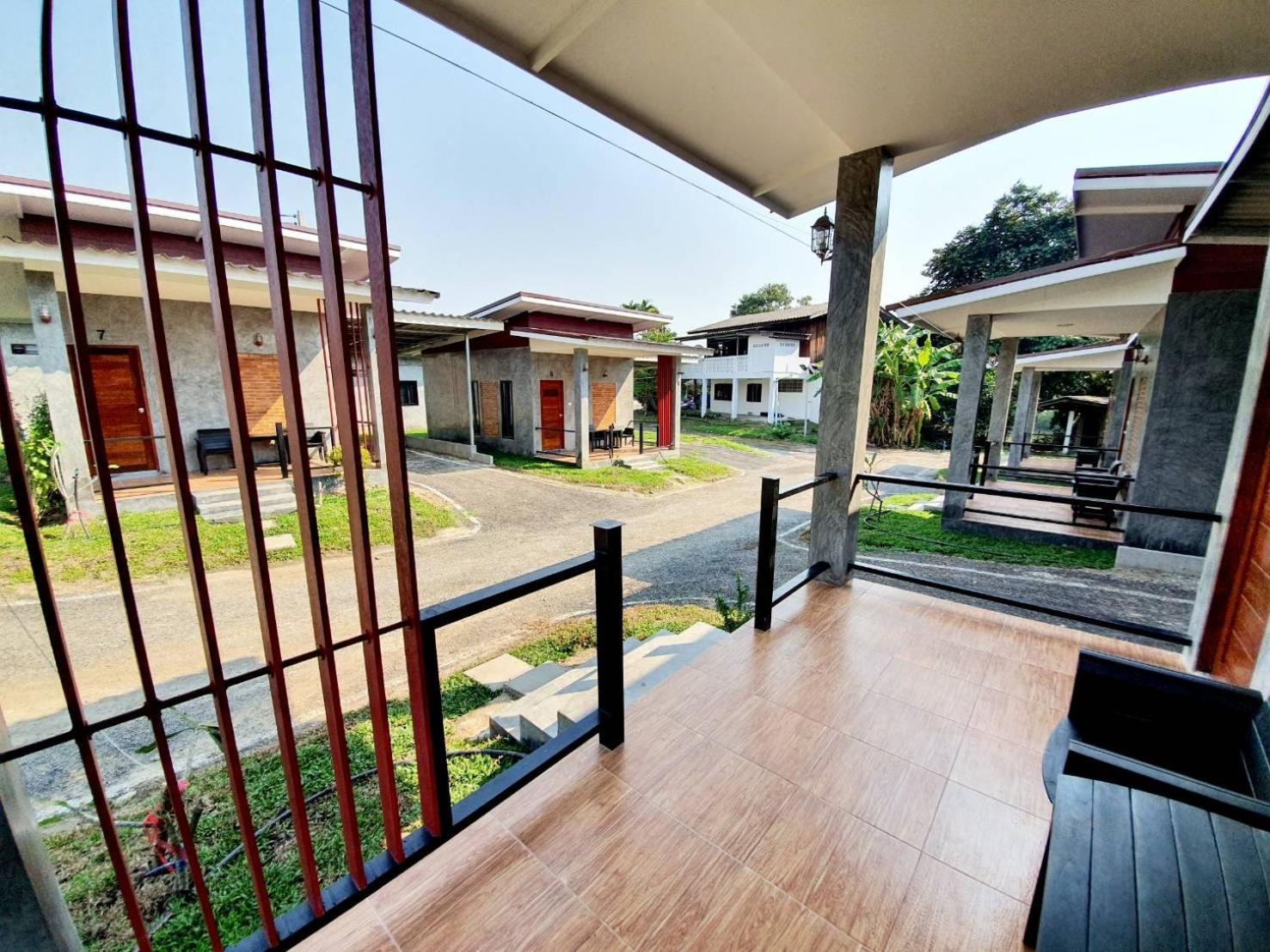 Deluxe Double Room - Photo 13