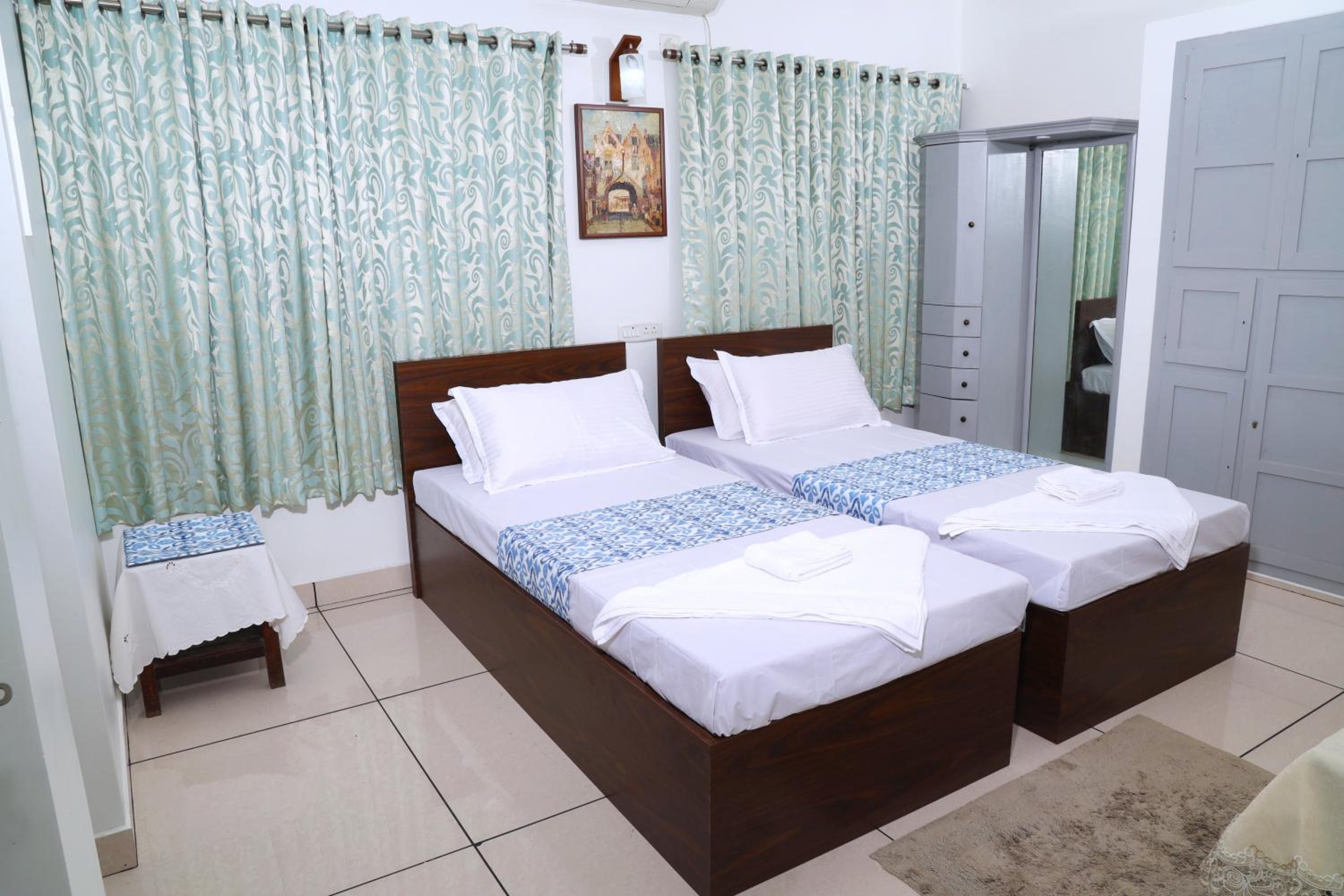Double or Twin Room photo 1
