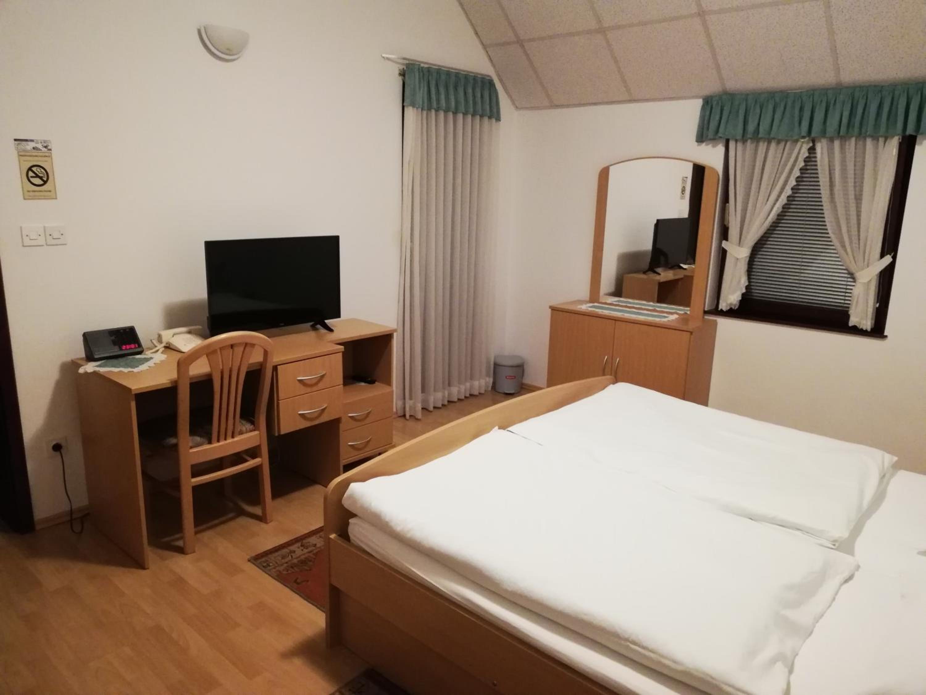 Triple Room with Balcony photo 1