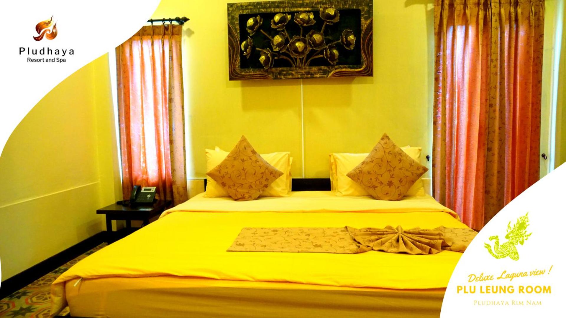 Deluxe Double Room with Bath photo 2