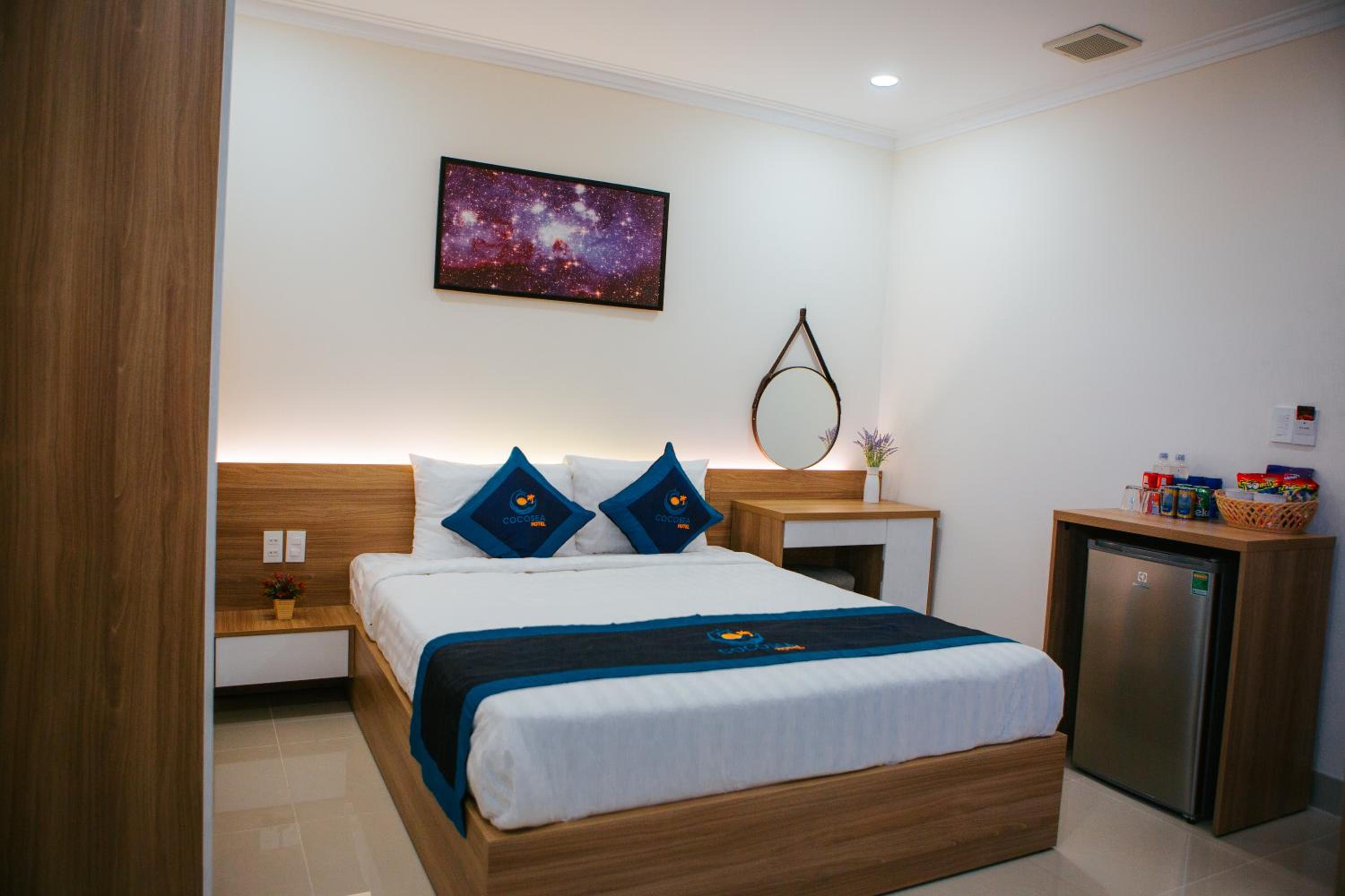 Standard King Room photo 2