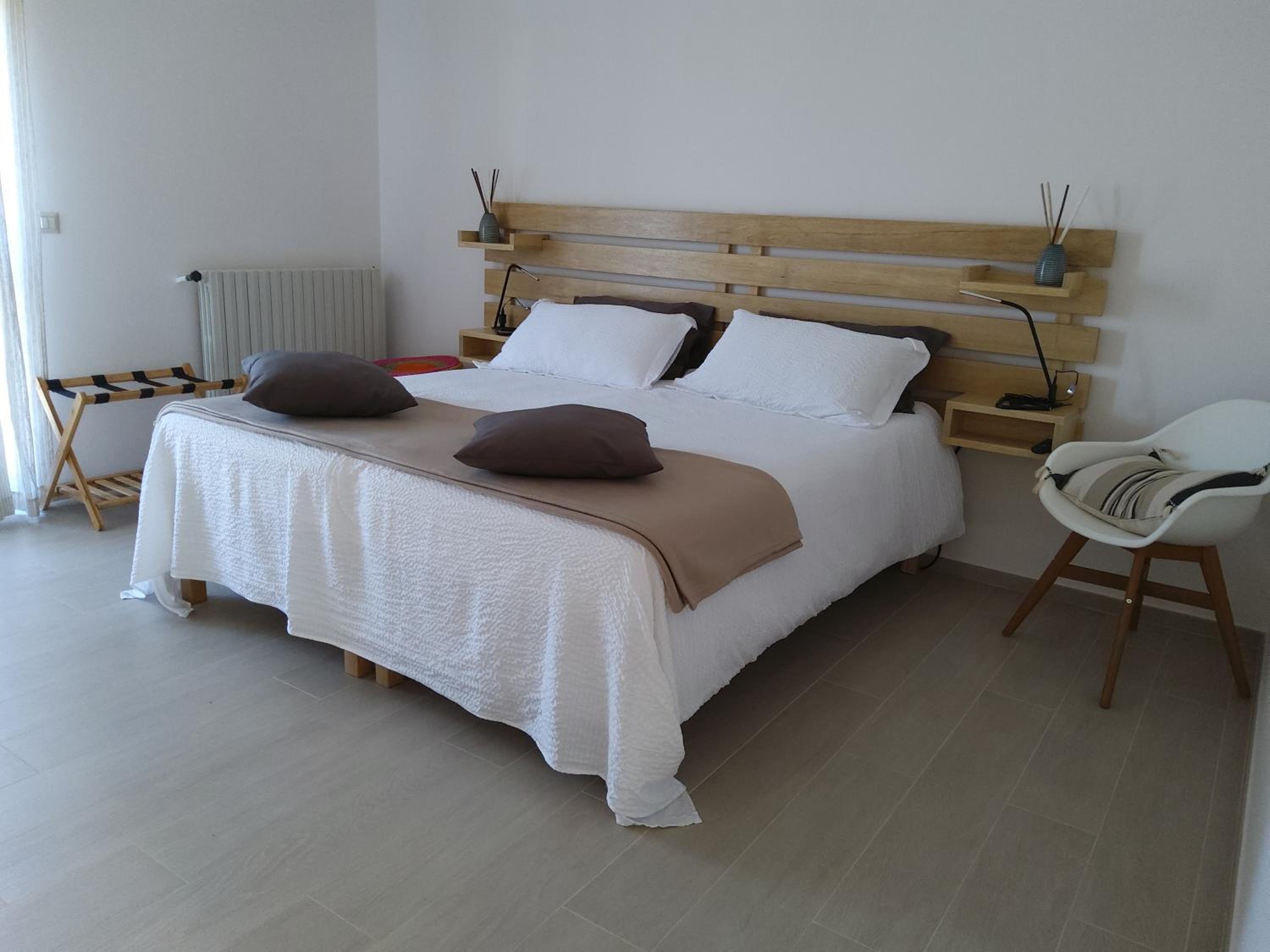 Double or Twin Room with Garden View - Photo 14