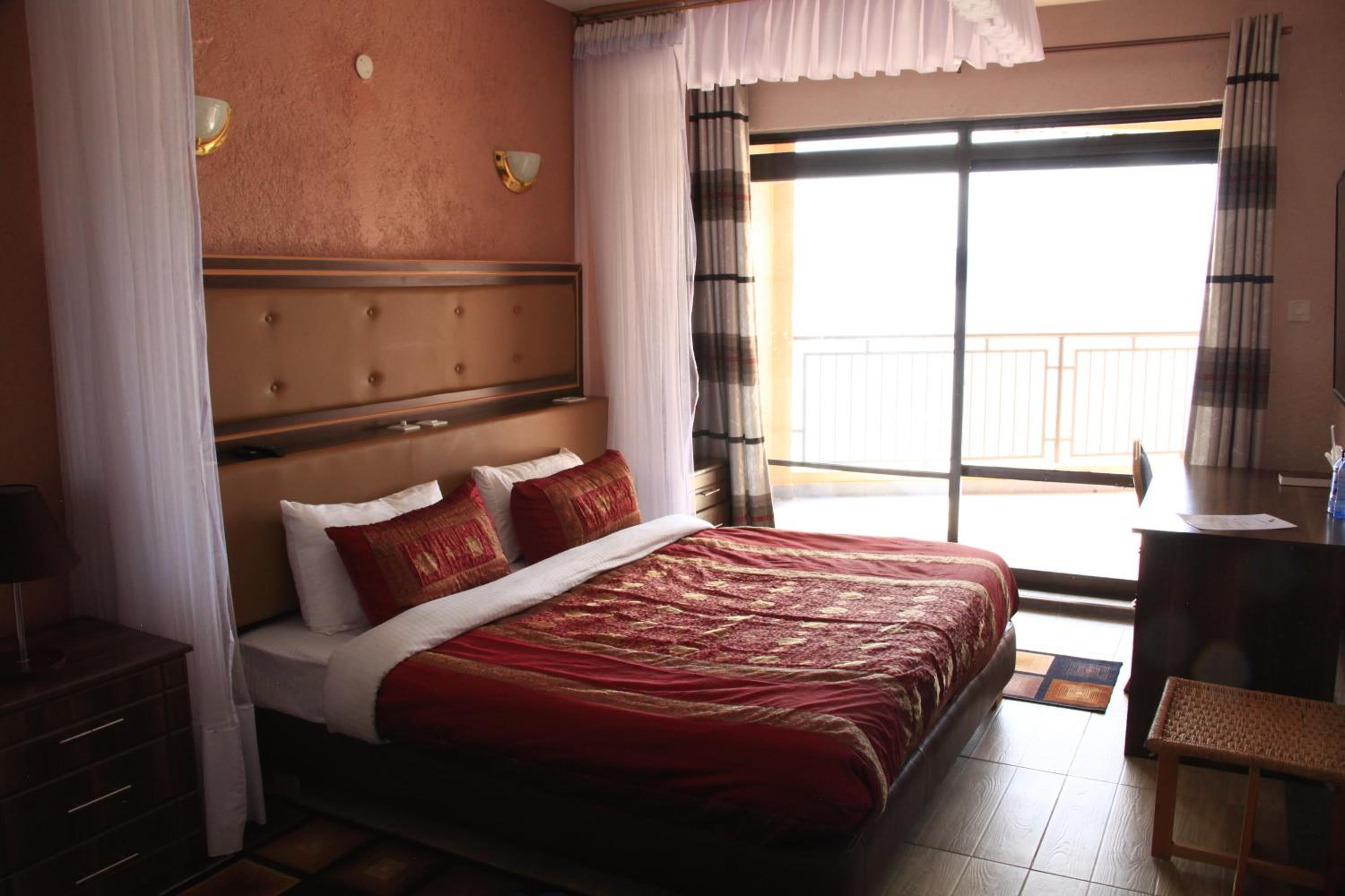 Standard Room photo 2