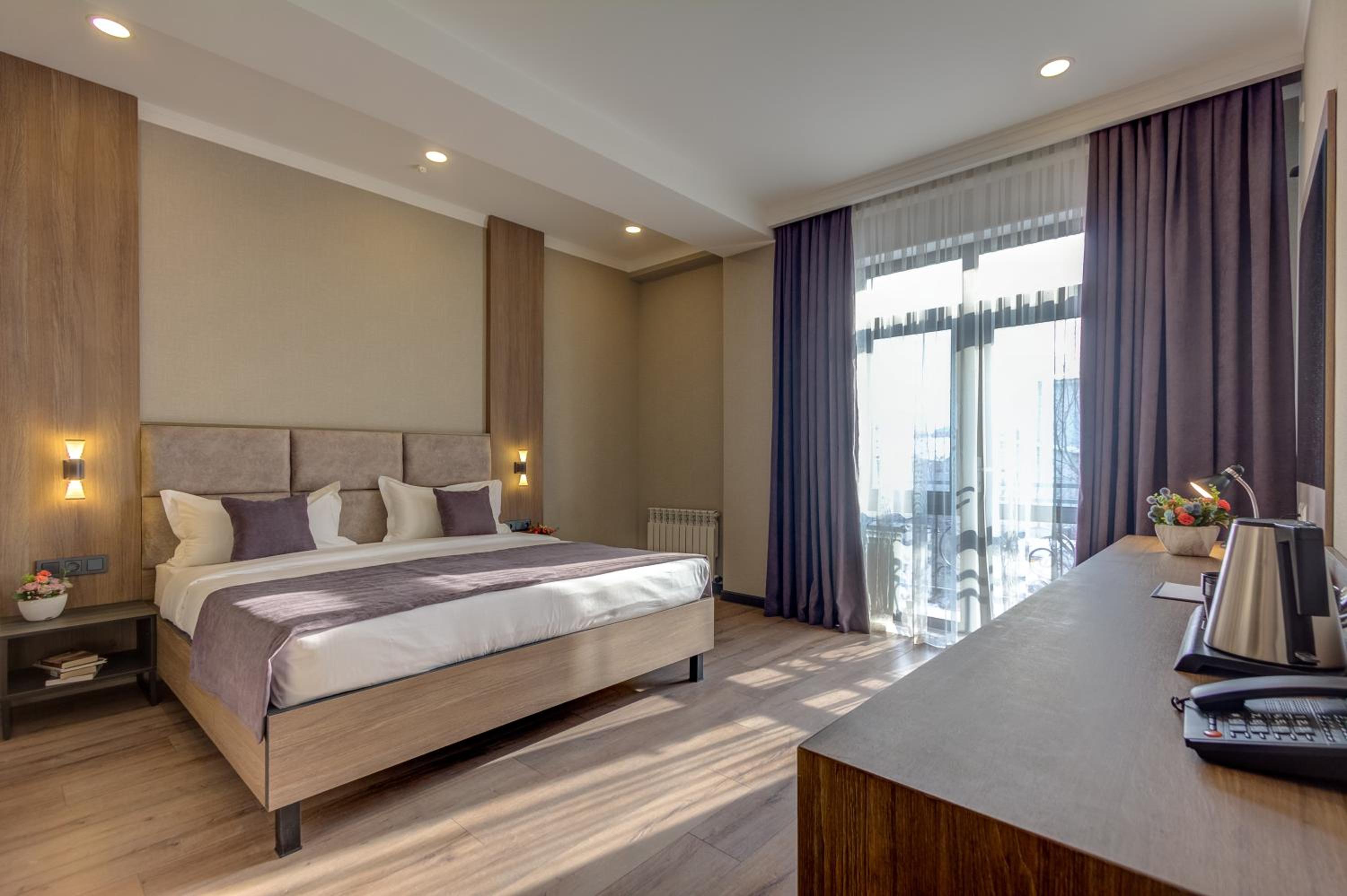 Superior Double Room - Photo 1
