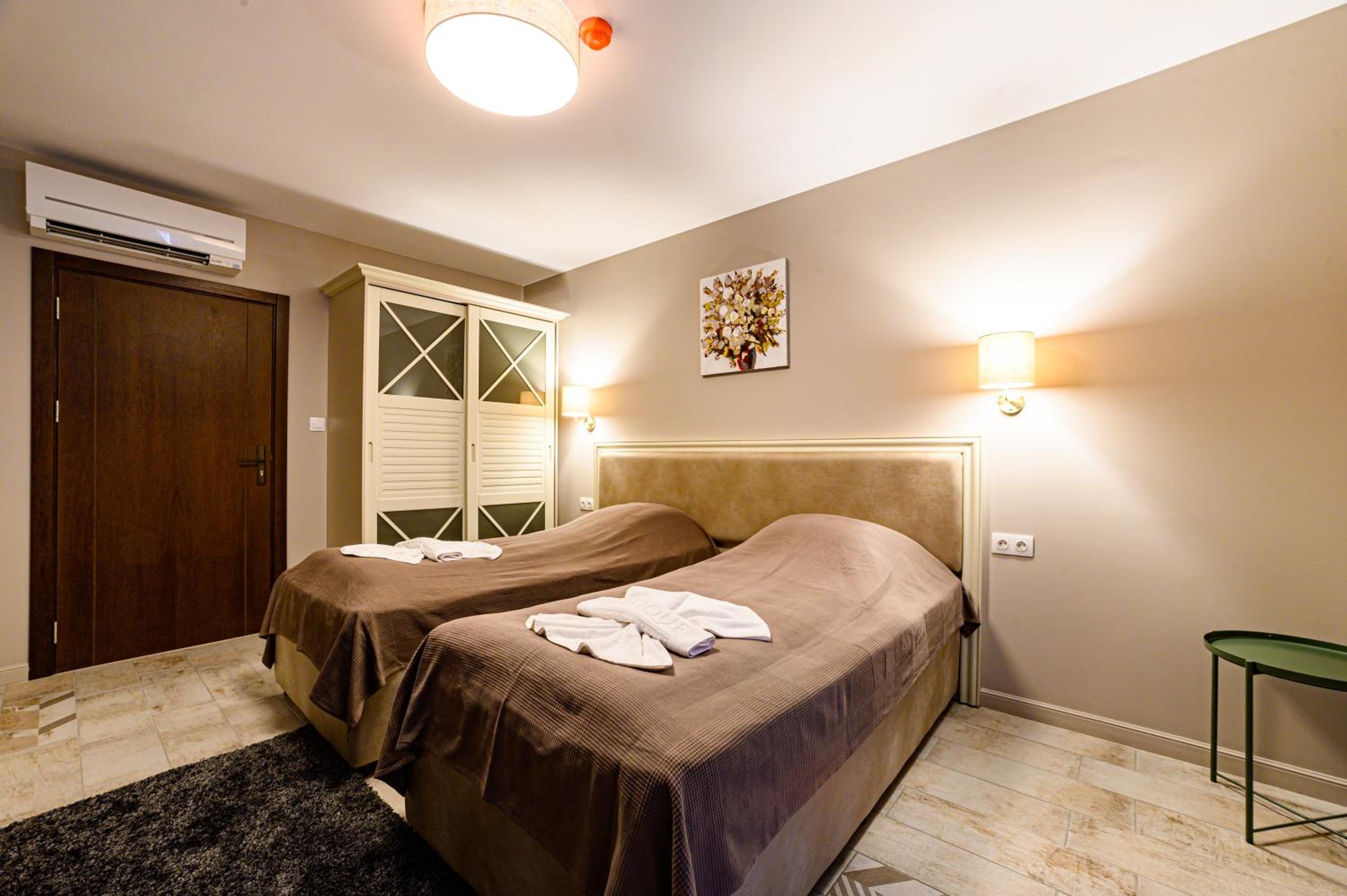 Deluxe Twin Room - Photo 5