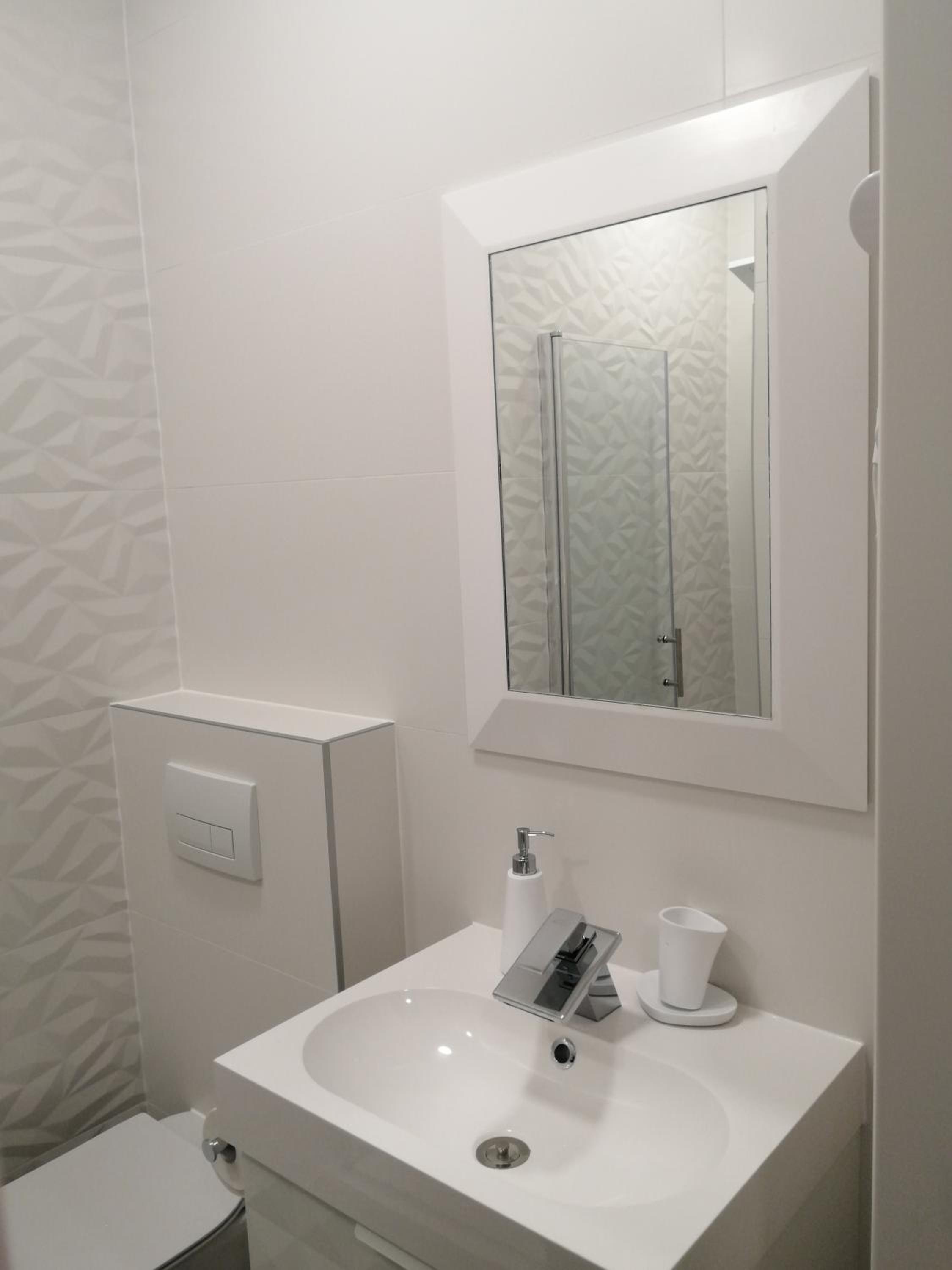 Studio Apartment - Photo 10
